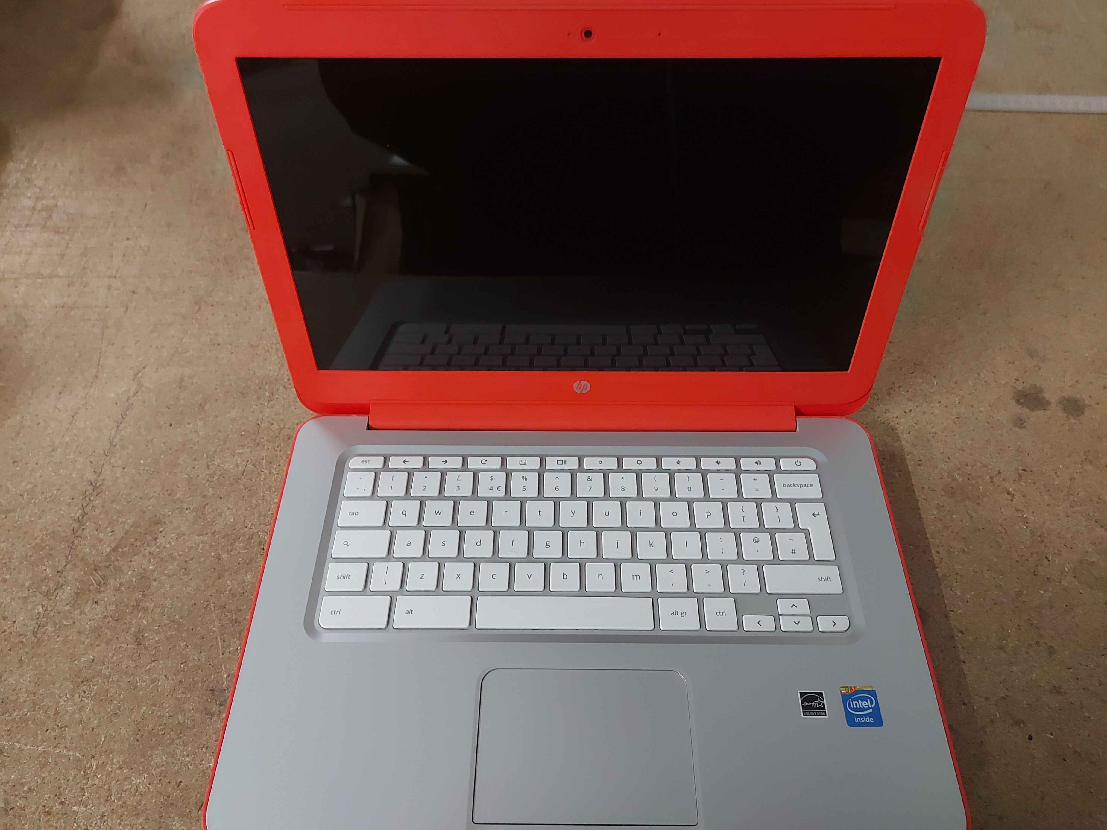 HP 14-q004sa ChromeBook 16GB HD 4GB RAM Intel Celeron 2955U 1400MHz 14" Laptop ( F1W28EA#ABU ) USED