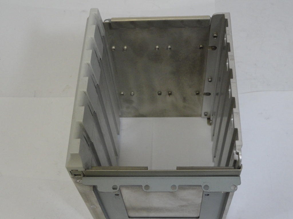 Intel A49517-002 Drive Bay With 5 Drive Trays ( A49517-002 A49517-002    Intel )