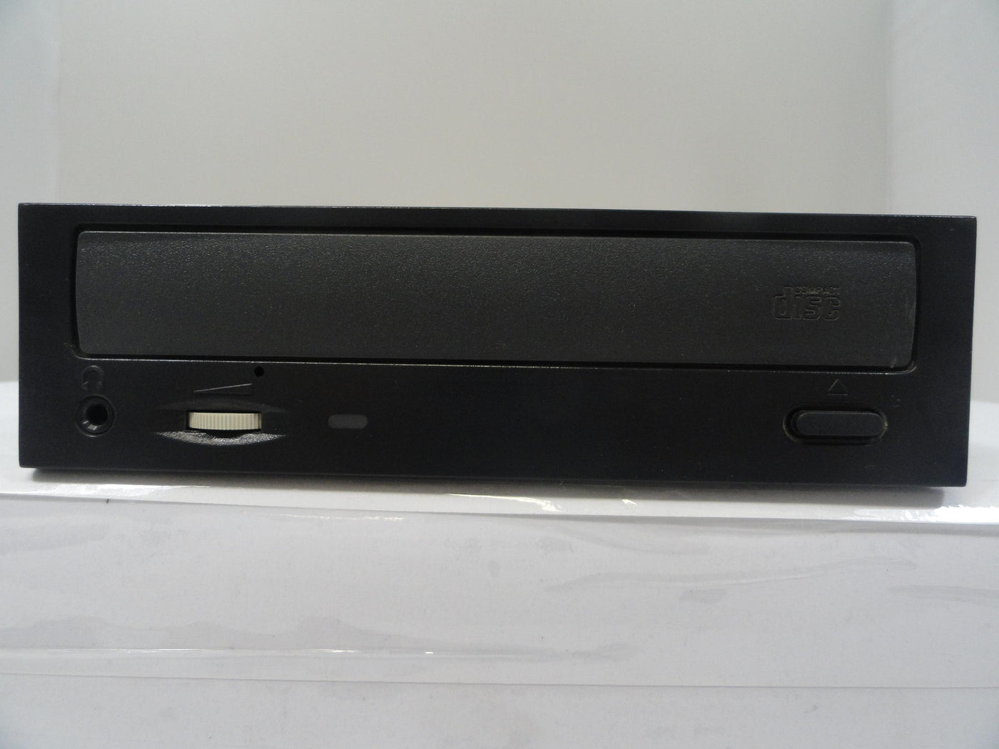Lite-On I.T. Corp 52x CD-Rom Drive ( LTN-526 LTN-526    LiteOn )