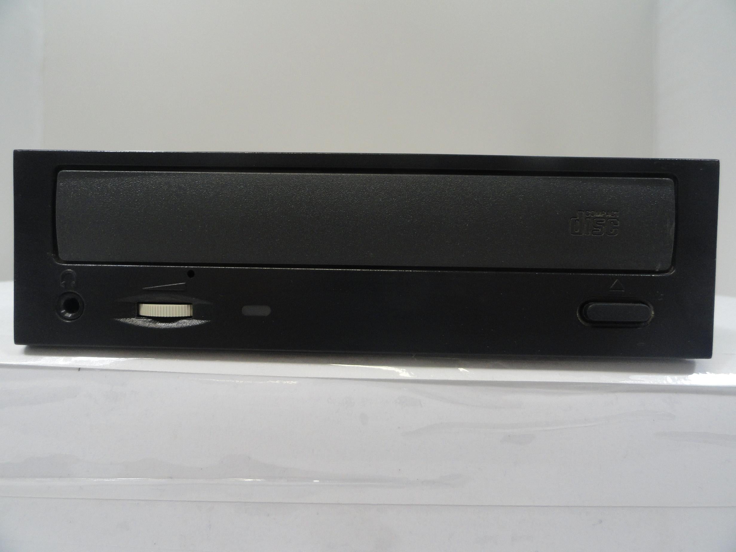 Lite-On I.T. Corp 52x CD-Rom Drive ( LTN-526 LTN-526    LiteOn )