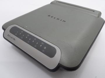 Belkin F5D5131-8 8-Port Network Switch ( F5D5131-8 F5D5131-8    Belkin )