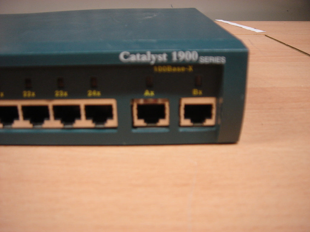 Cisco Systems Catalyst 1900 Series ( WS-C1924-A FAB0441N1ZJ  7025014437797 Cisco )