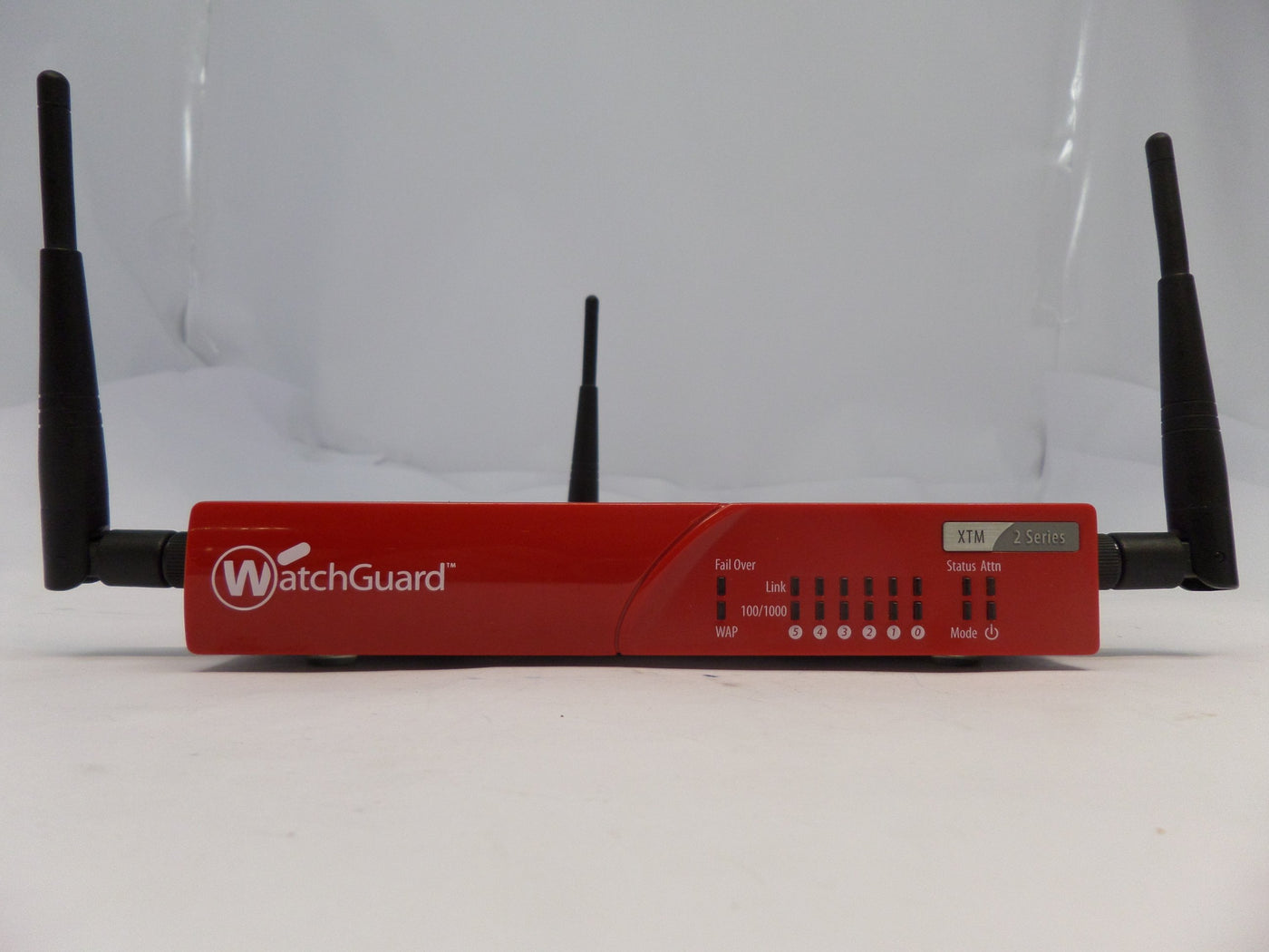 WatchGuard XP3E6W Wireless VPN Firewall