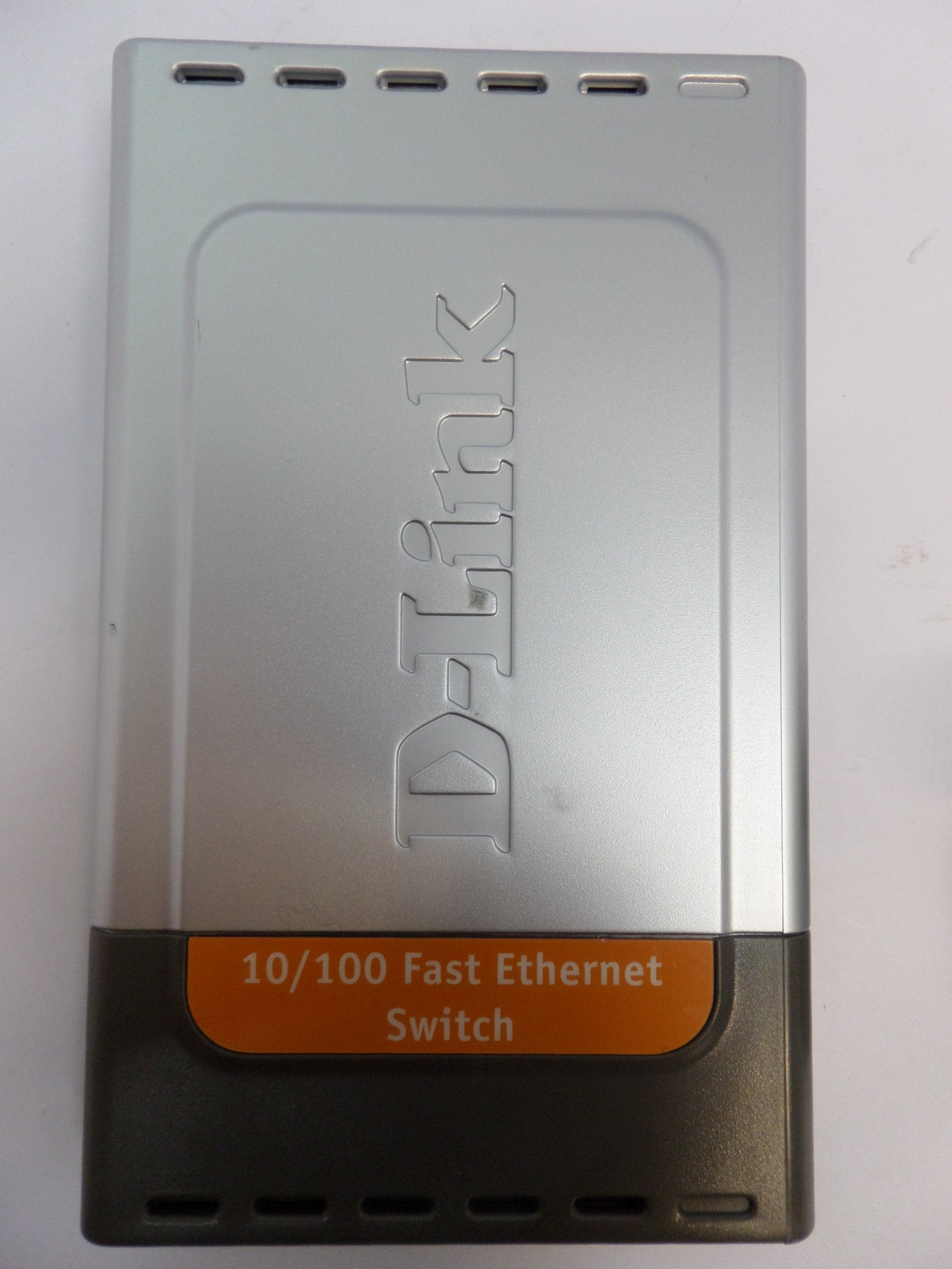 D-Link 8-Port 10/100 Fast Ethernet Switch