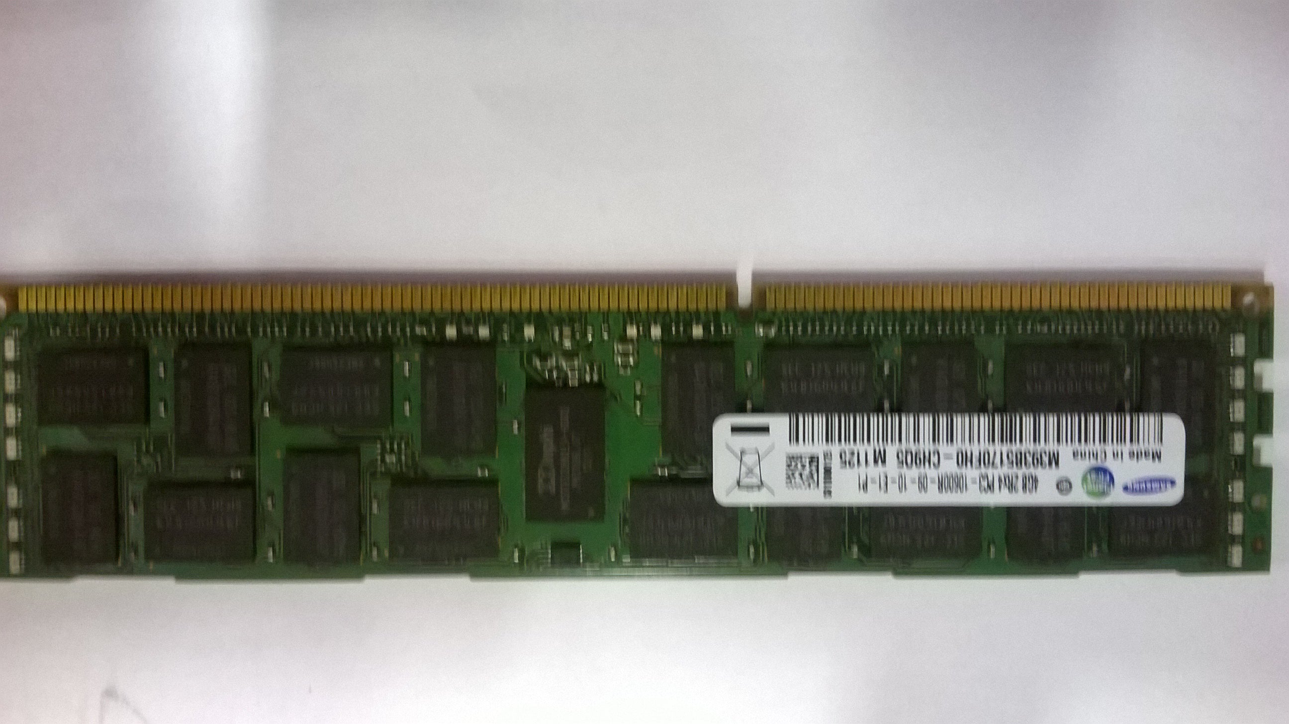 Samsung 4GB 240 PIN DDR3 SDRAM 1333 MHZ (M393B5170FH0 CH9Q5 PN 500203 061 USED)