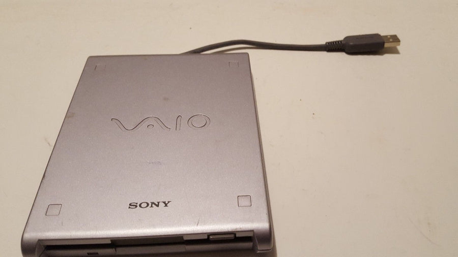 SONY VAIO CD ROM DRIVE EXTERNAL FLOPPY DISC (PCGA-CD51 USED)