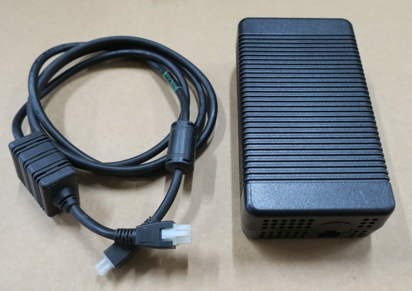MOTOROLA AC POWER SUPPLY (50 14000 241R USED)