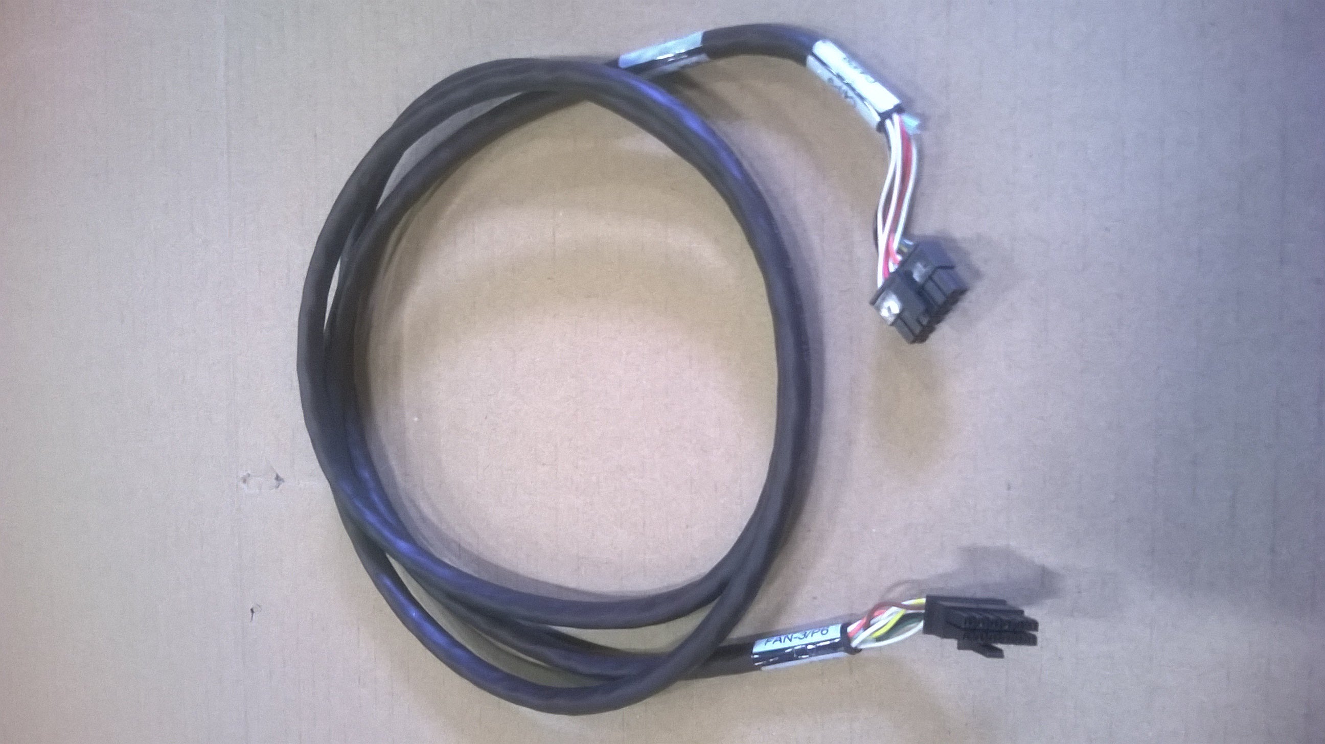 IBM Cable Fan Sense Card to Disk Fan Tray Rear ( 17P8102 USED )