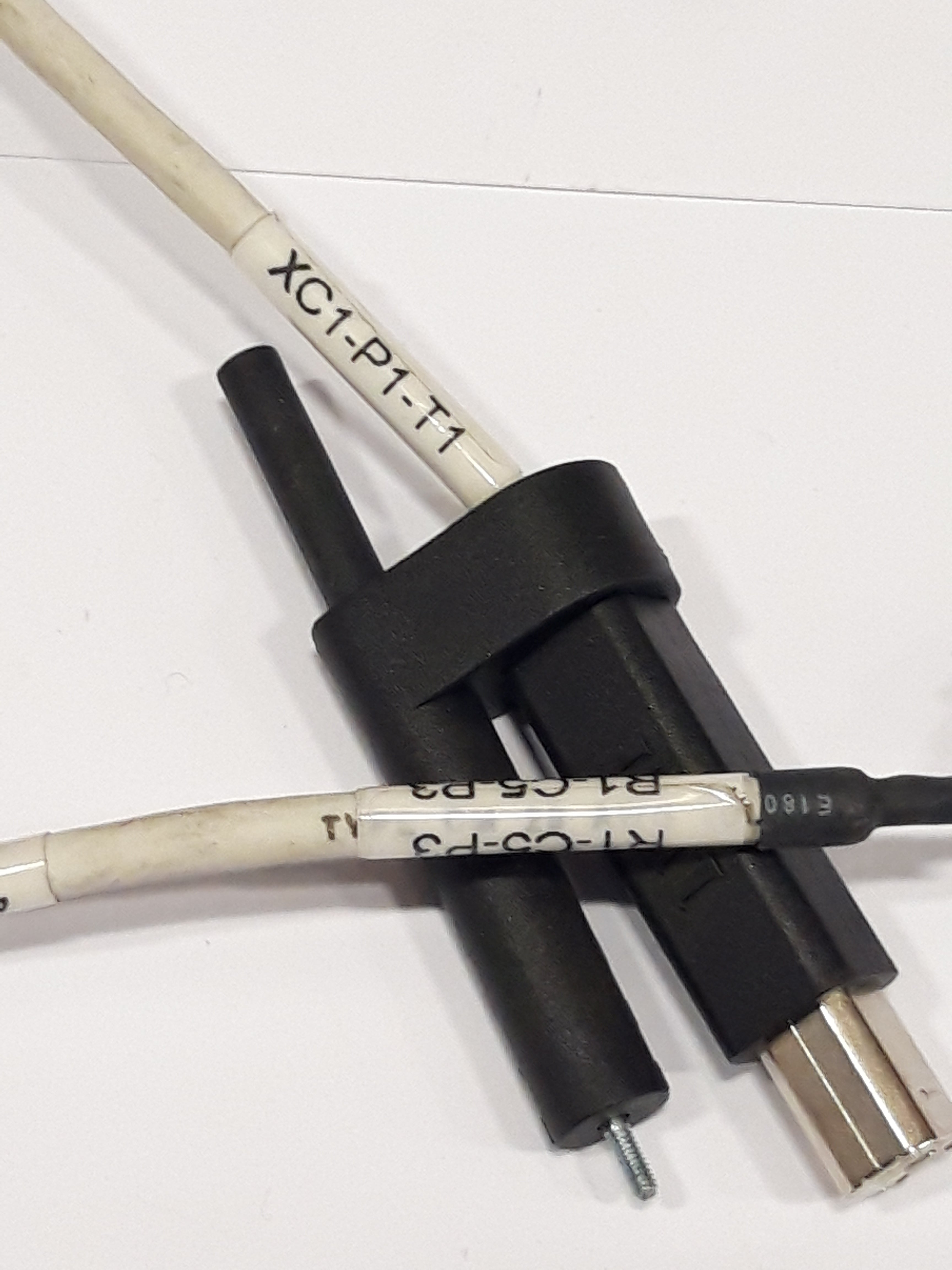 IBM 17P8109 R1-c5 Ds8000 2107 Cable (17P8109 USED)