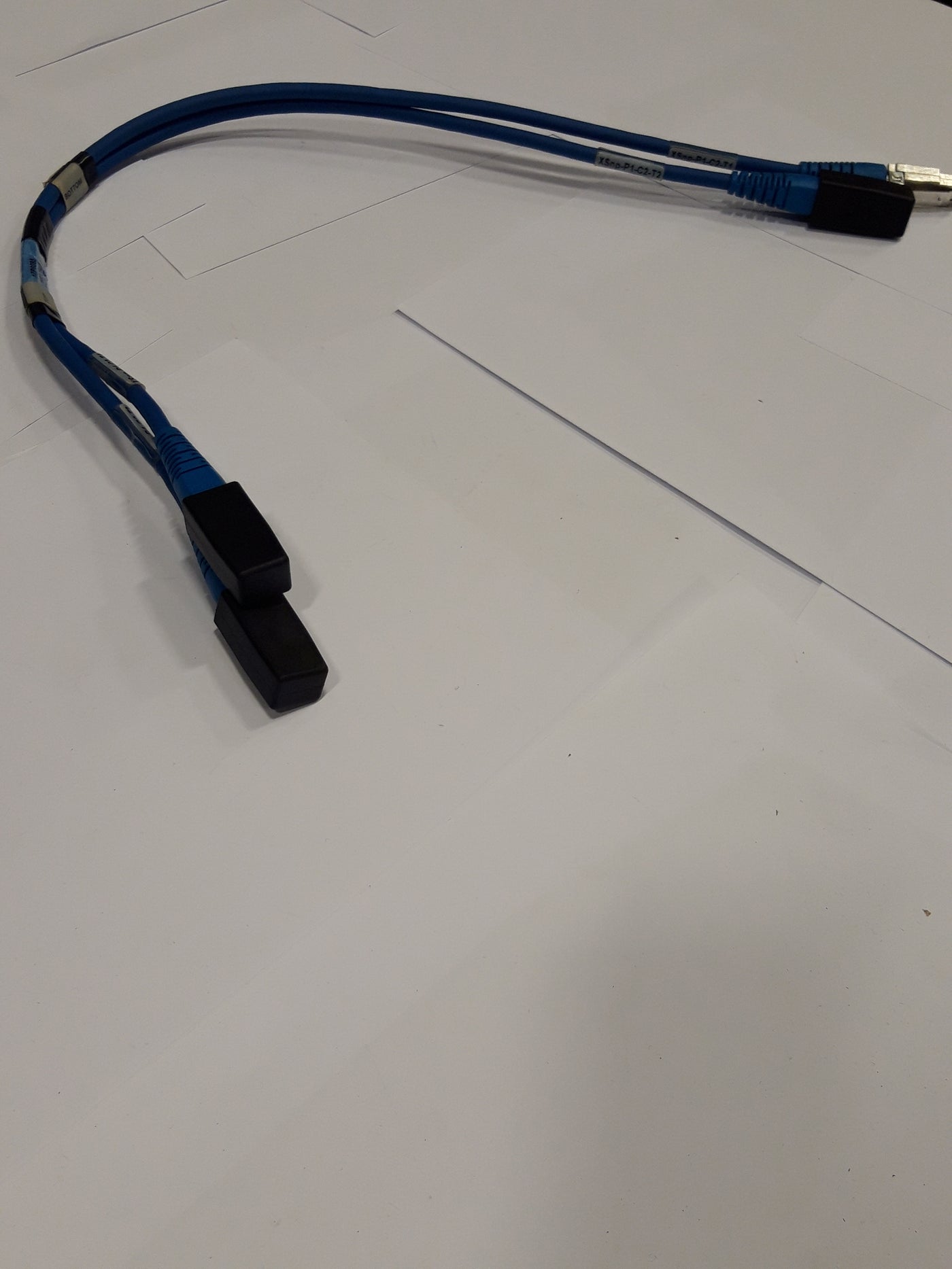 IBM 2107 Front/Rear FC Cable Set (17P8085 USED)