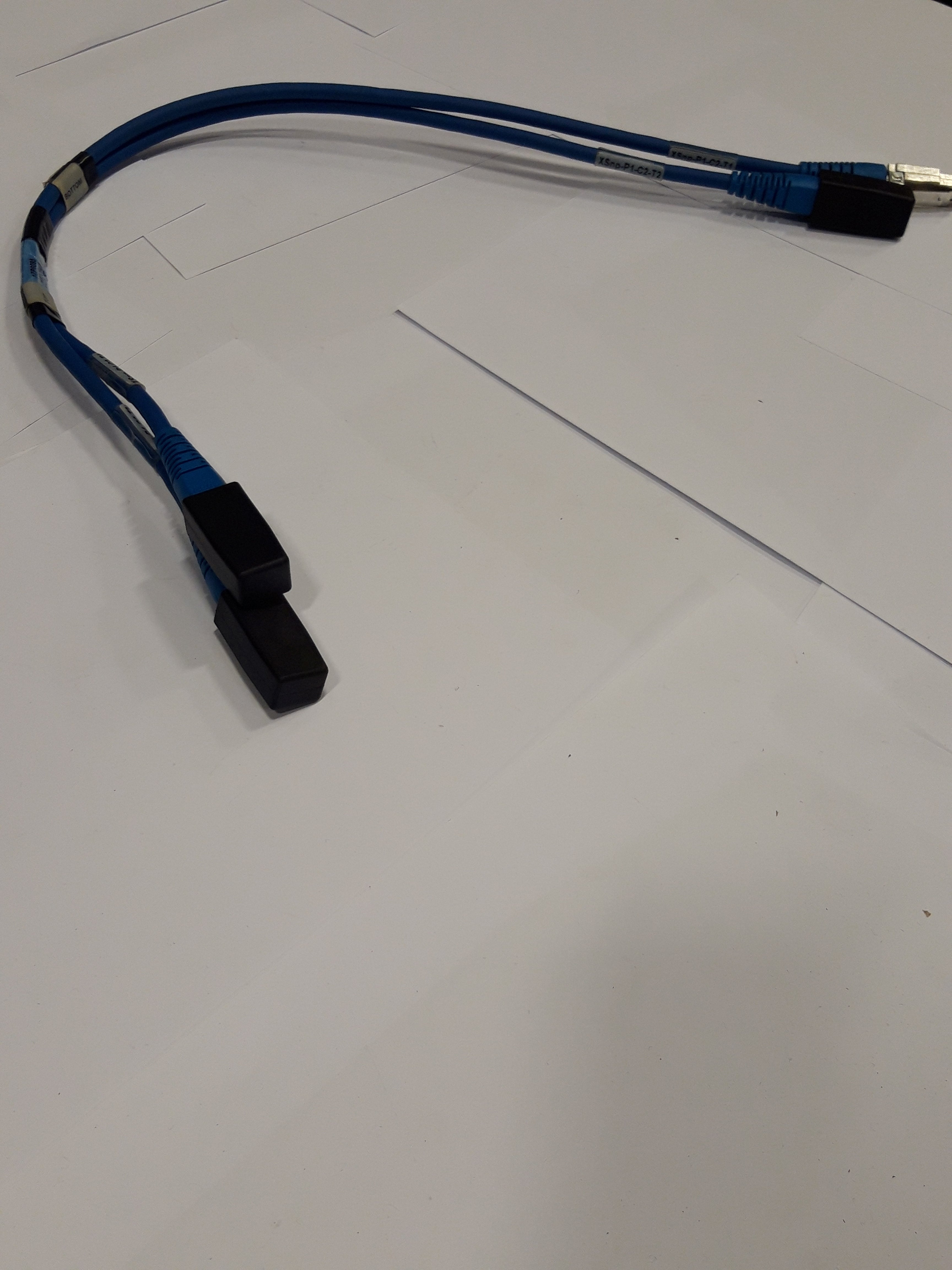 IBM 2107 Front/Rear FC Cable Set (17P8085 USED)