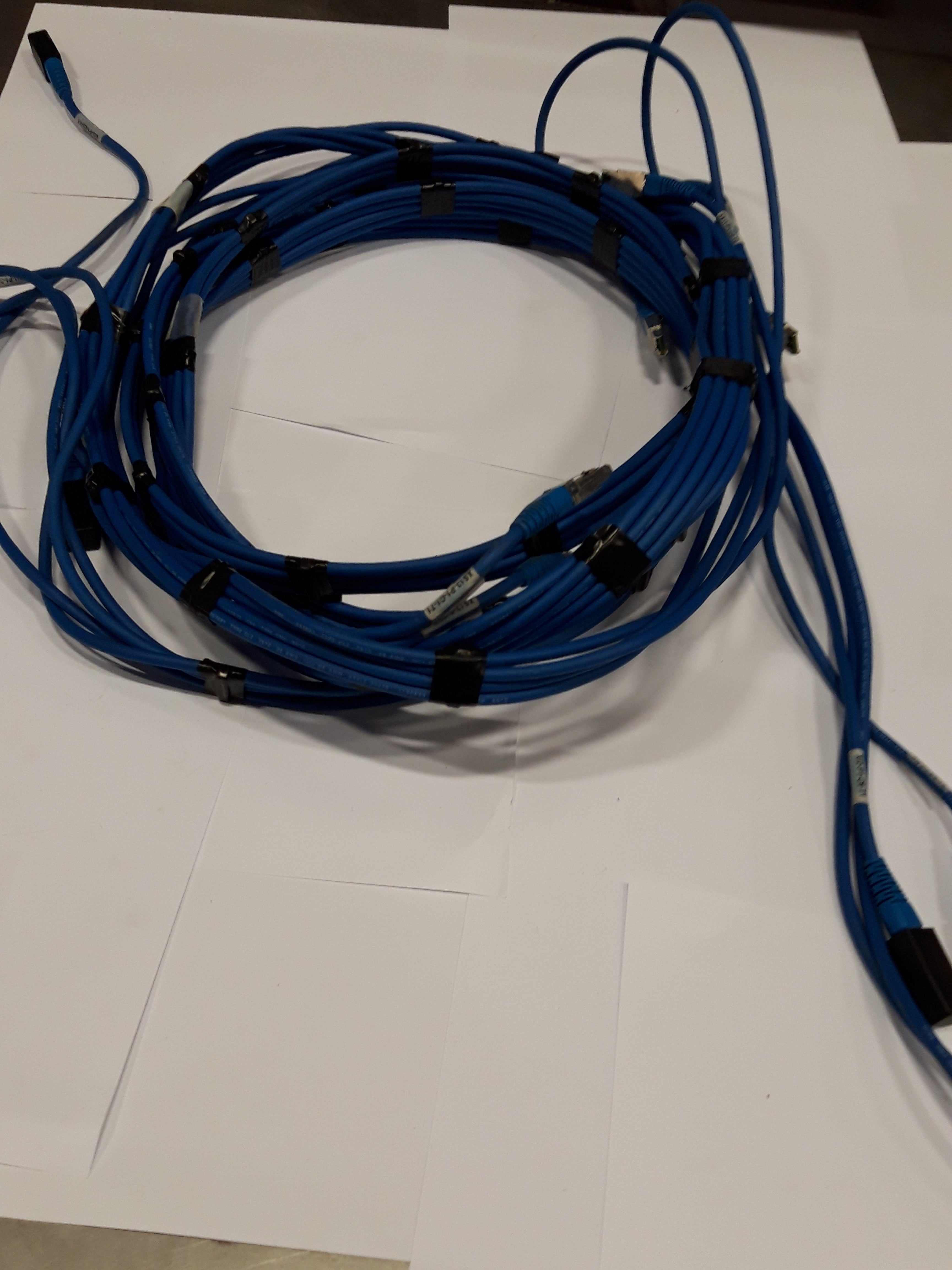IBM DS8000 Fibre Channel FC Cable Set (x8 Cables) (22R2828 USED)