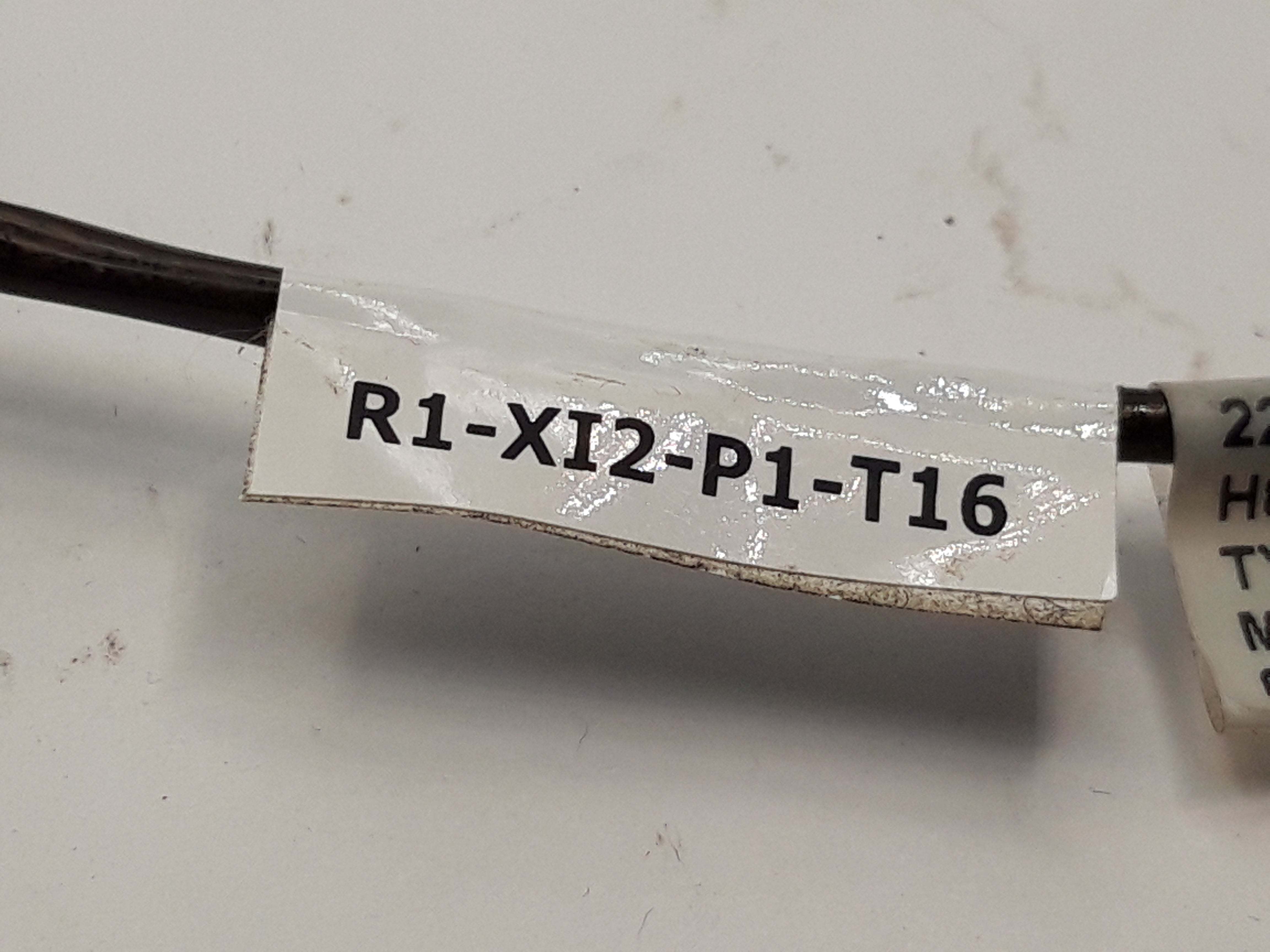 IBM SPCN Cable 0.4 M 18" Ds8000 (22R1240 USED)