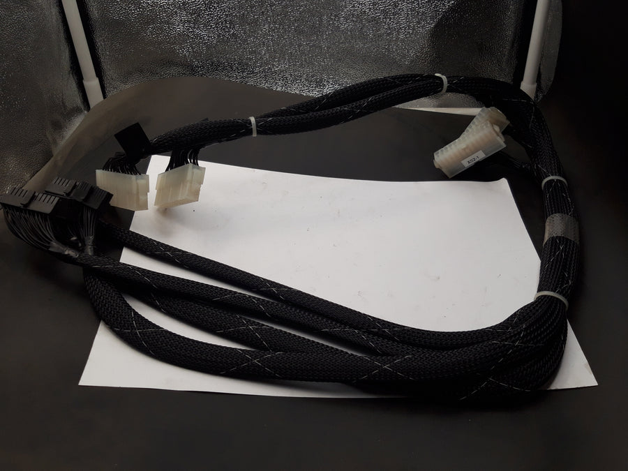 IBM bs8800 fan cable (22R1151 Used)