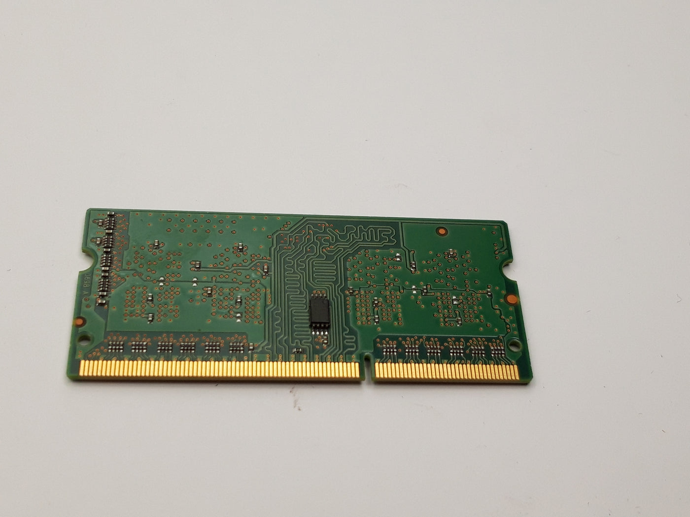 Micron 1GB 1Rx16 PC3L-12800s DDR3 SODIMM (MT4KTF12864HZ-1G6K1 REF)