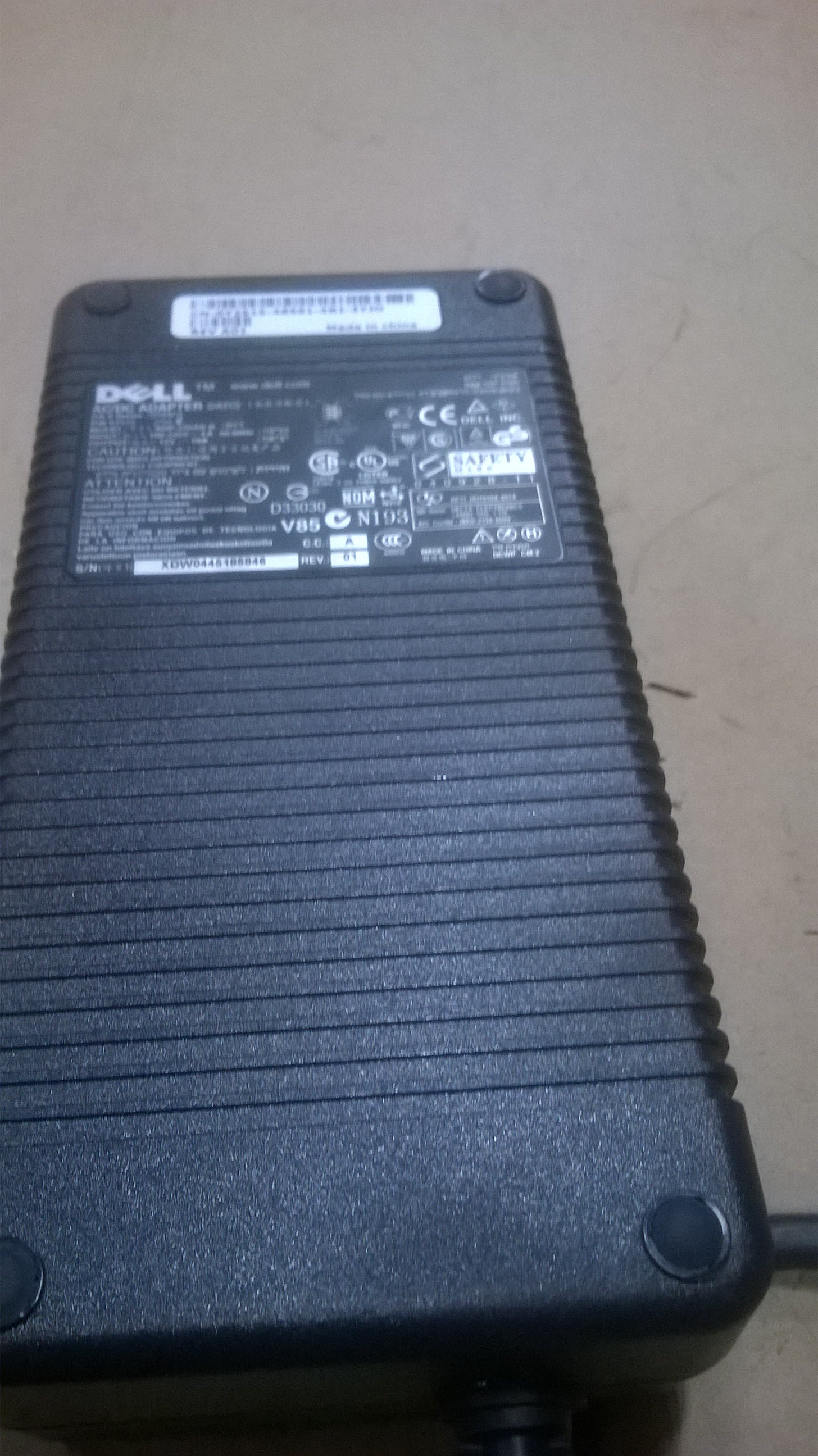 DELL AC DC ADAPTER FOR OPTIPLEX PCS (  Y2515 USED )