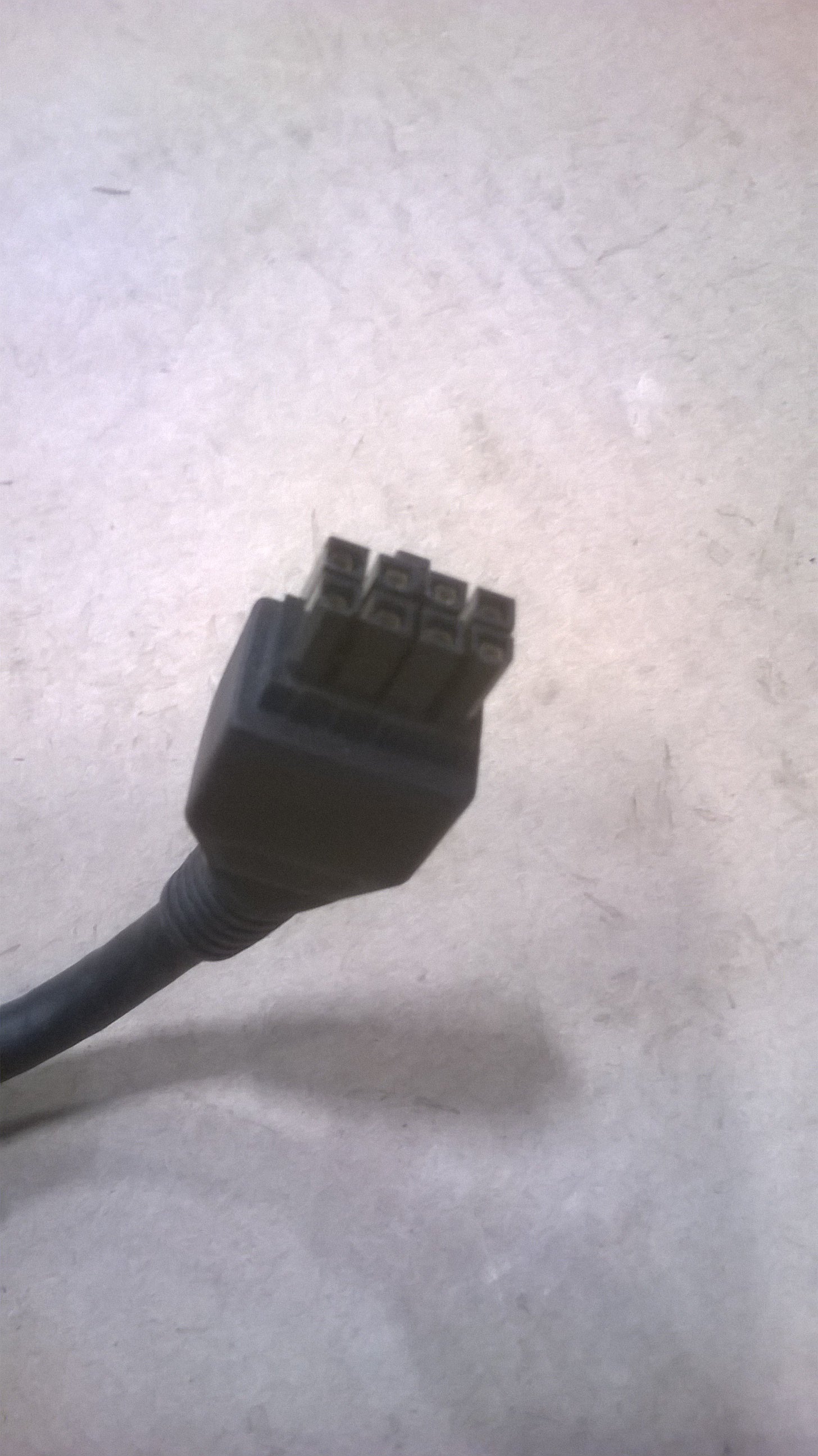 DELL AC DC ADAPTER FOR OPTIPLEX PCS (  Y2515 USED )