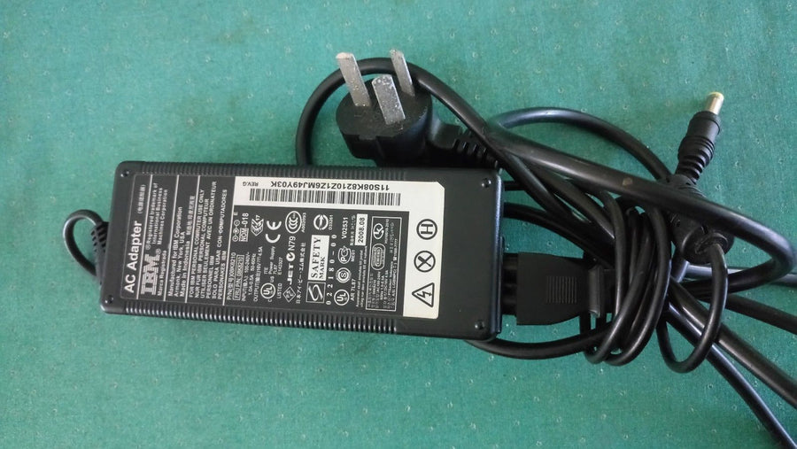 IBM AC Adaptor 16V 4.5 ( 08K8210 USED)