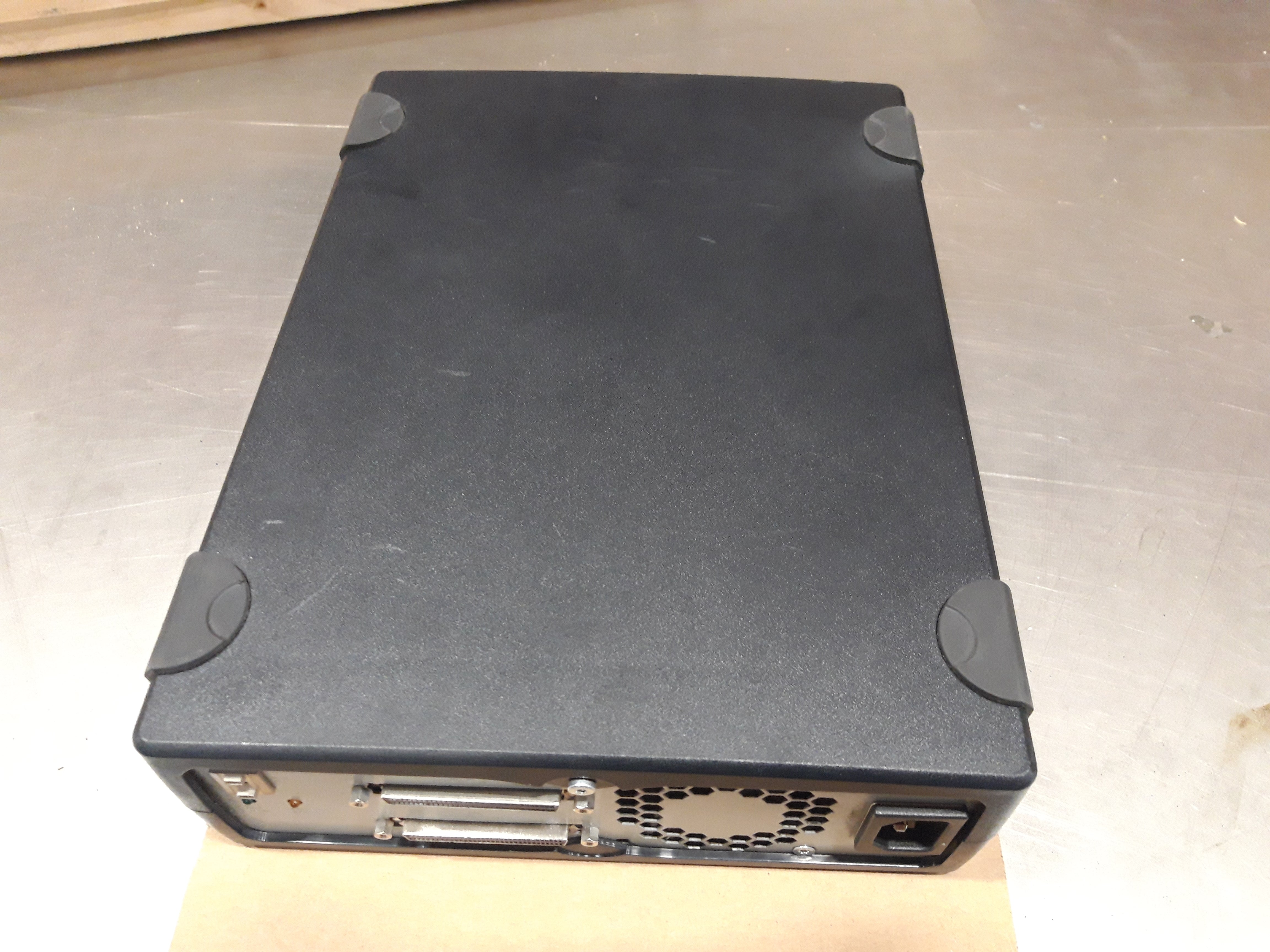 HP storage works ultrium 448 Tape Drive (DW017-69202    378468-002 Used) With PSU