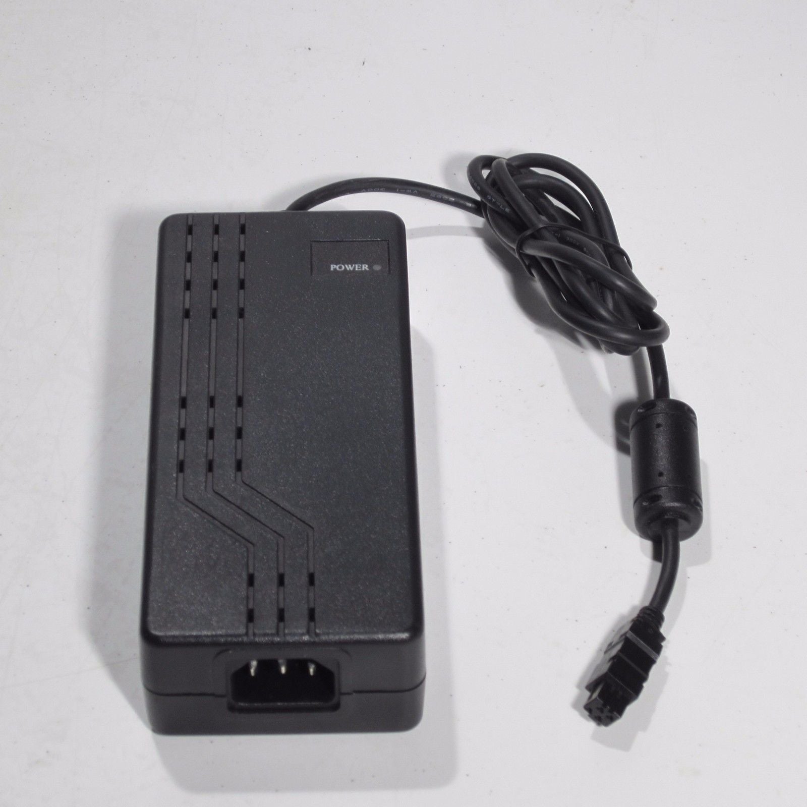 ILAN  20VDC 3.25A 65W 4-PIN POWER SUPPLY/AC ADAPTER (F1900 USED)