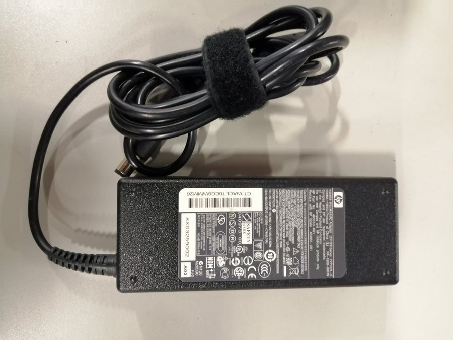 HP AC ADAPTER IN 2420V1.5A OUT19V 4.74A (463553 -001 USED )