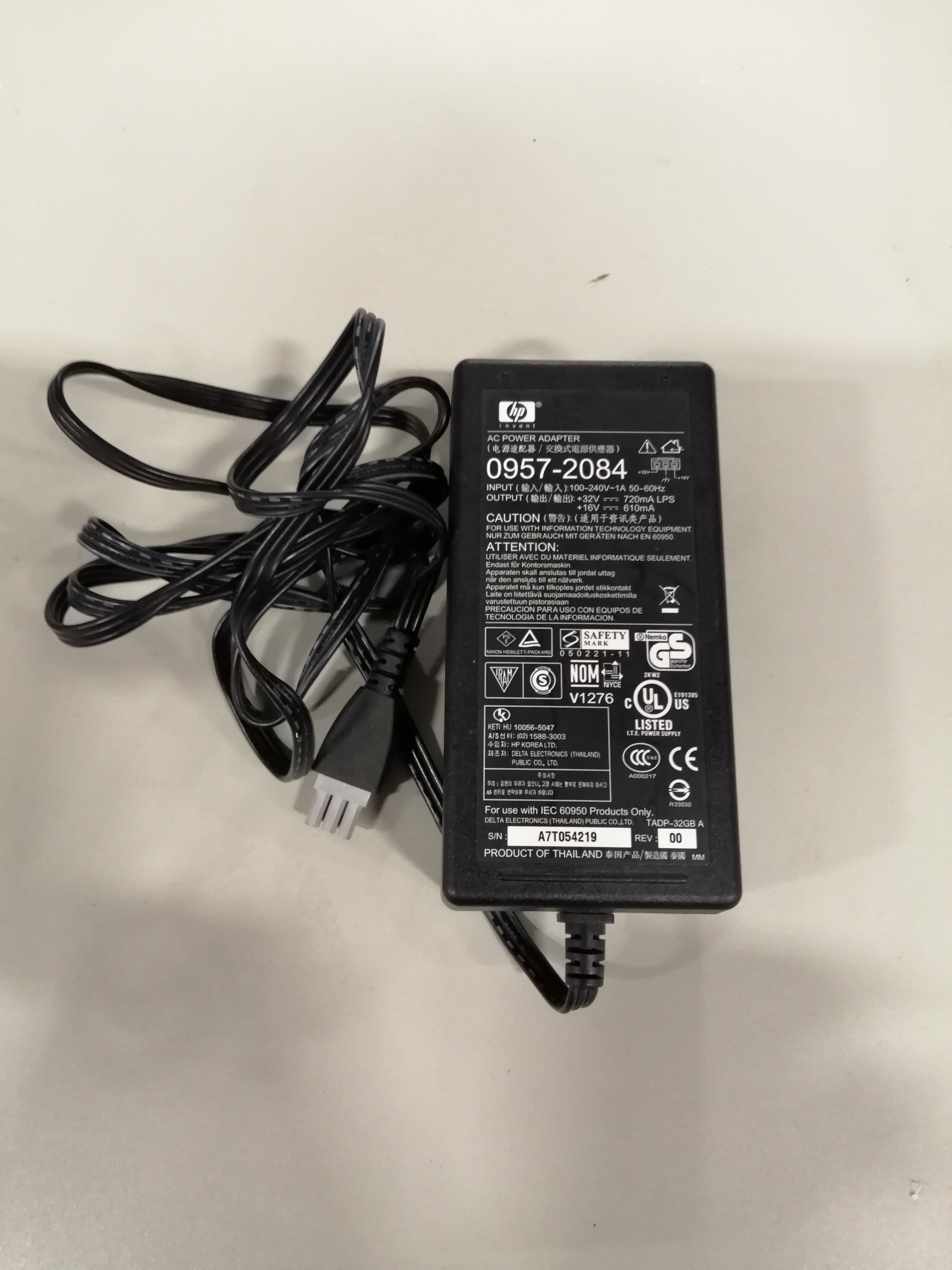 HP AC PRINTER ADAPTER 0957-2084 IN240V 1A OUT 32V 720 MA ( 0957-2084 USED)