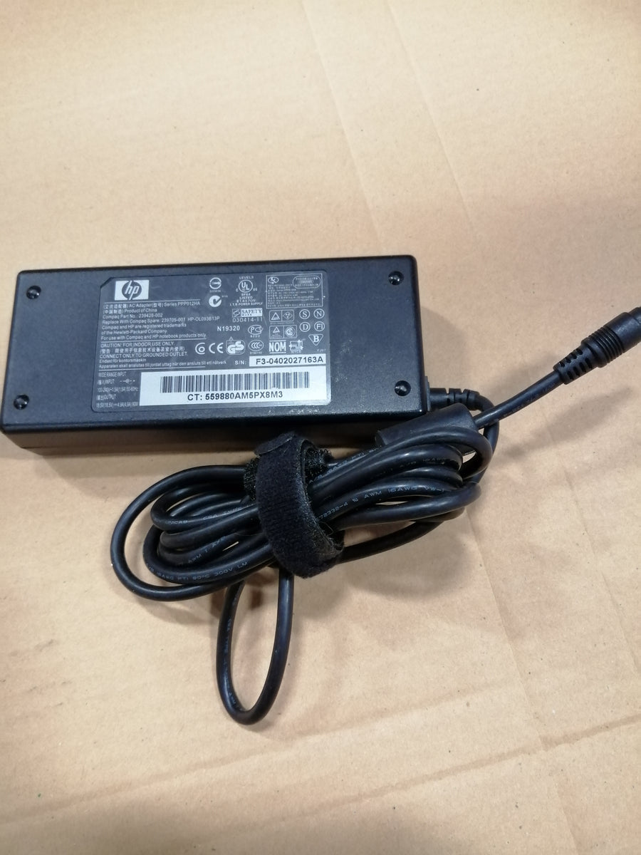 HP AC ADAPTER PPP012HA IN 240V 1.5A OUT 18.5 4.94A (239428-002 USED )