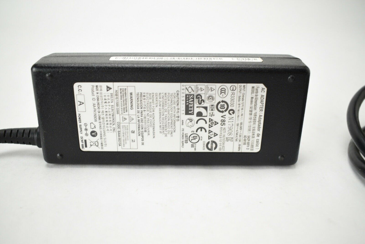 Delta Electronics AC Adaptor (SADP 90FH D/ AD 9019SUSED)