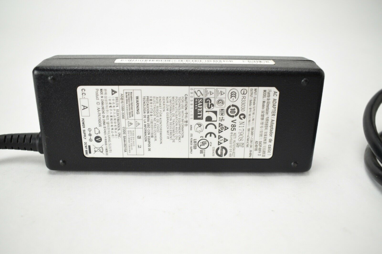 Delta Electronics AC Adaptor (SADP 90FH D/ AD 9019SUSED)