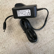 DVE SWITCHING POWER ADAPTER IN 100-240V 0.5A OUT 5V 2.5A (  DSA-15P-05 USED )