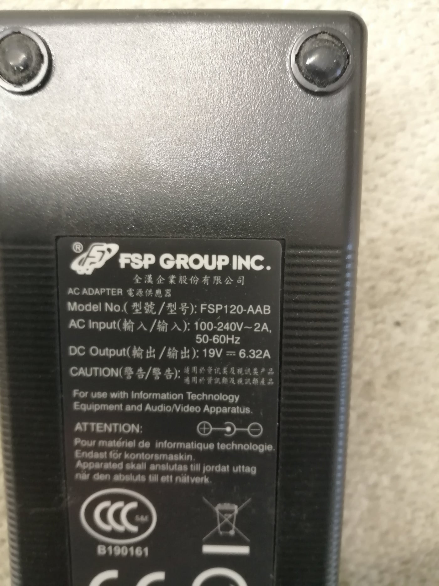 FSP AC ADAPTER IN 240V 2A OUT19V 6.32A  FSP120-AAB ( 9NA1200304  USED )
