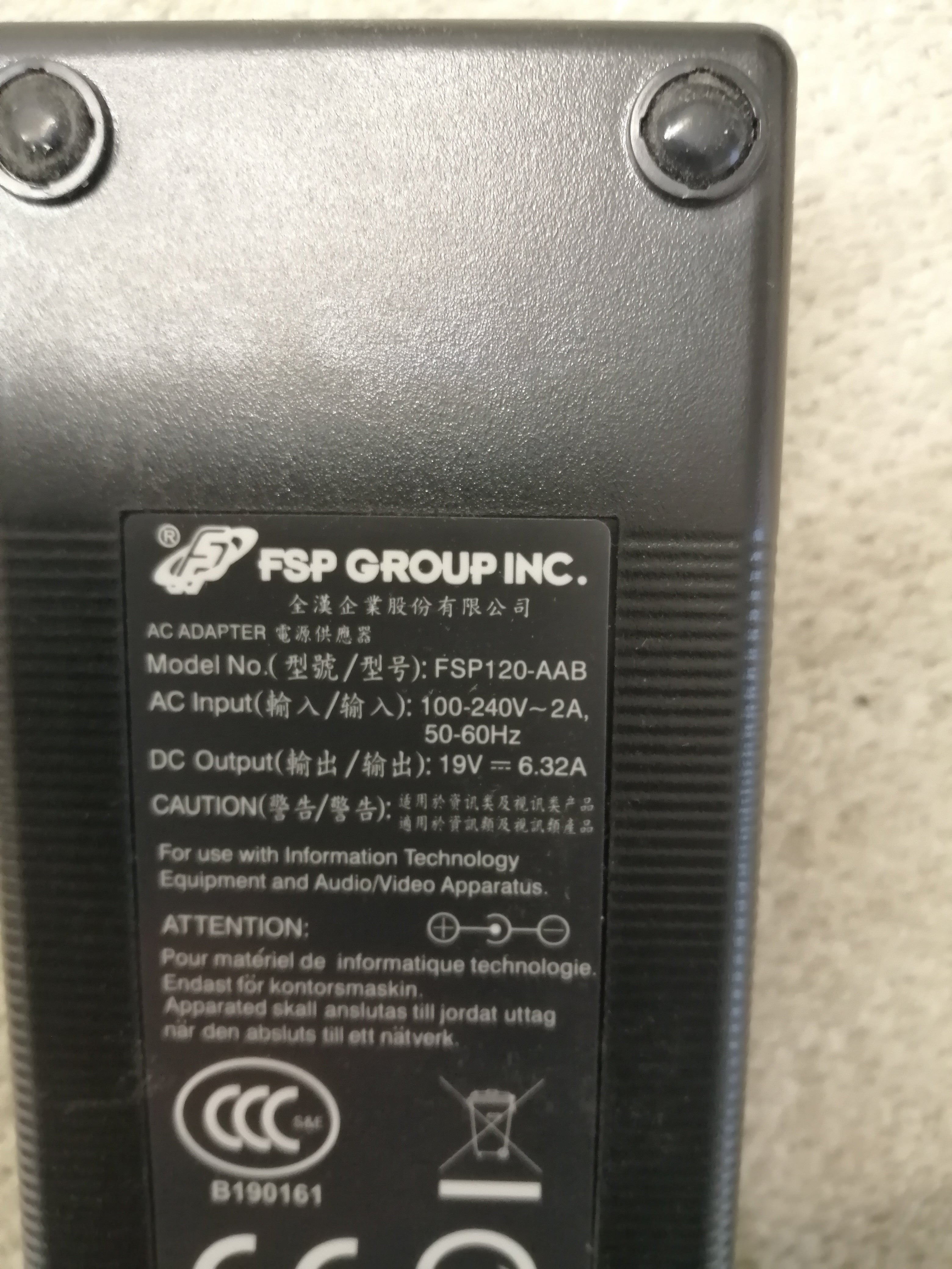 FSP AC ADAPTER IN 240V 2A OUT19V 6.32A  FSP120-AAB ( 9NA1200304  USED )
