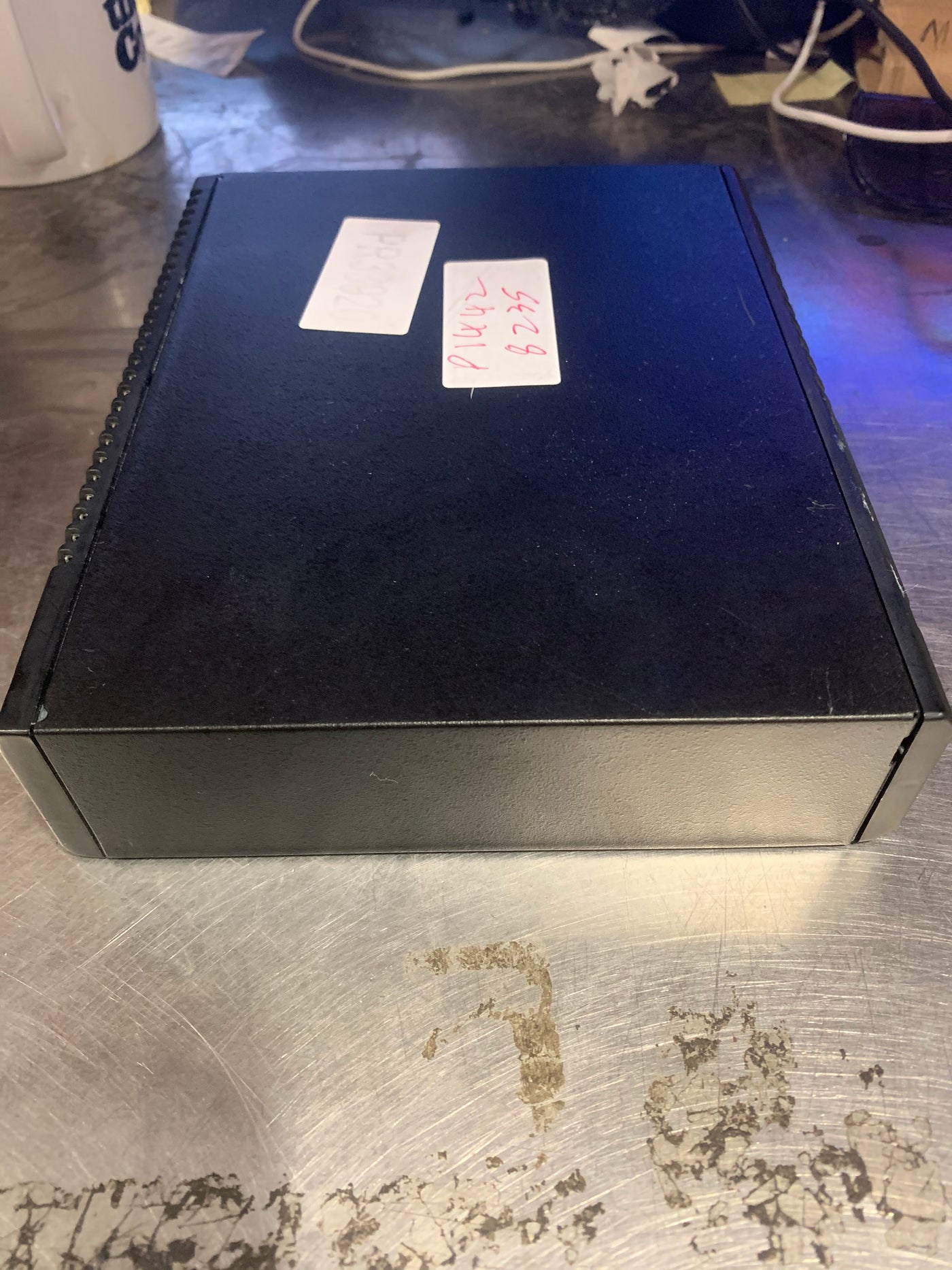 Qlogic SANbox 1400 with Power Supply (SB1404-10AS-D 1400 USED)
