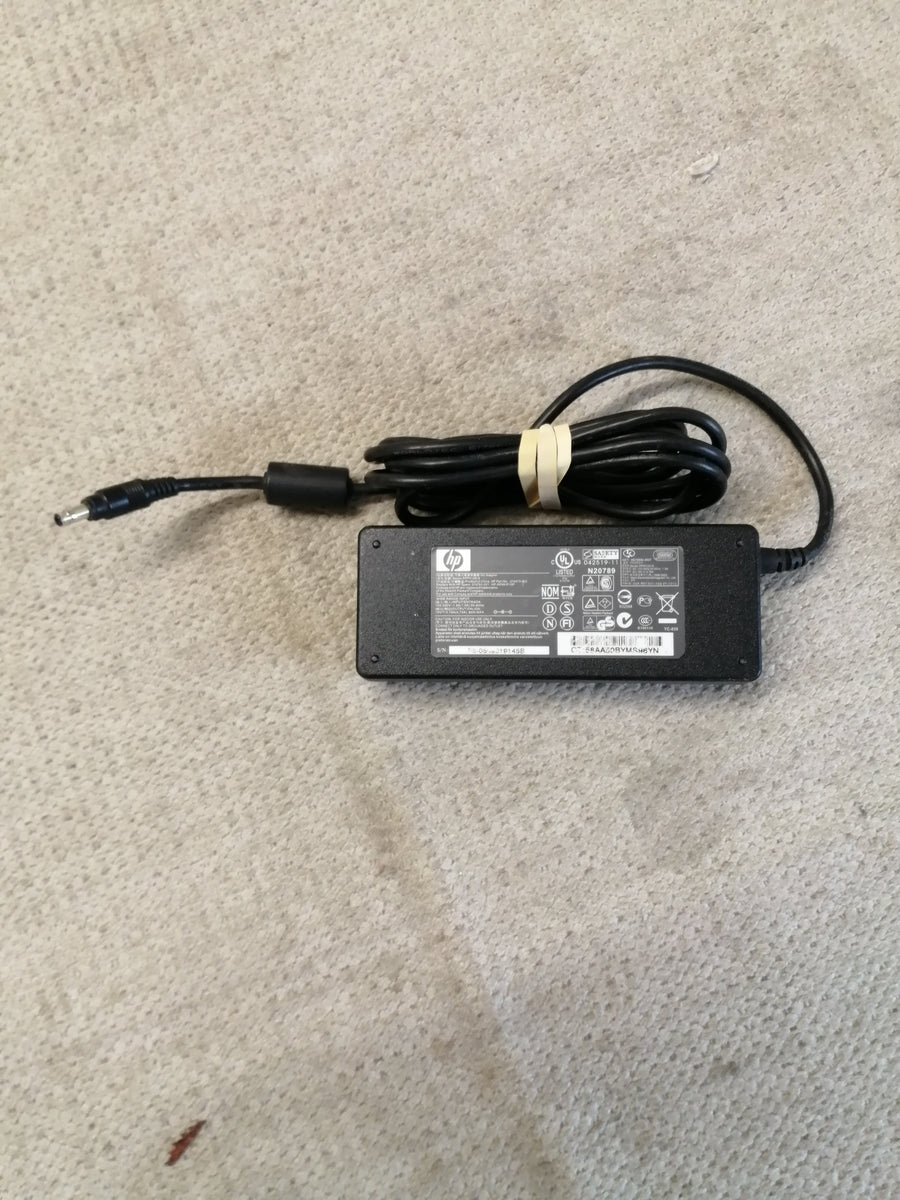 HP AC ADAPTER PPP012H-S IN 240V 1.5A OUT 19V 4.74A (374473-002 USED )