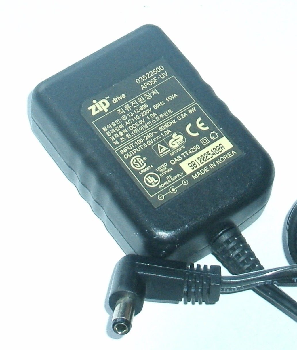 ZIP Drive Power Adaptor 5V (AP05F UV 03522500 USED)