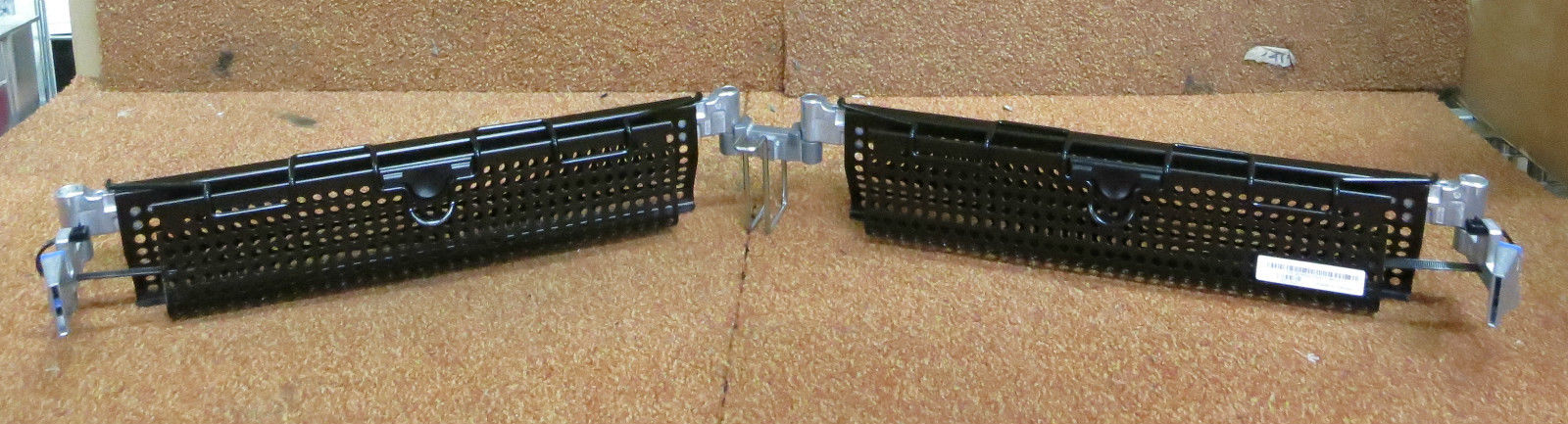 Dell PowerEdge Cable Management Arm (TW 0DX526 USED)