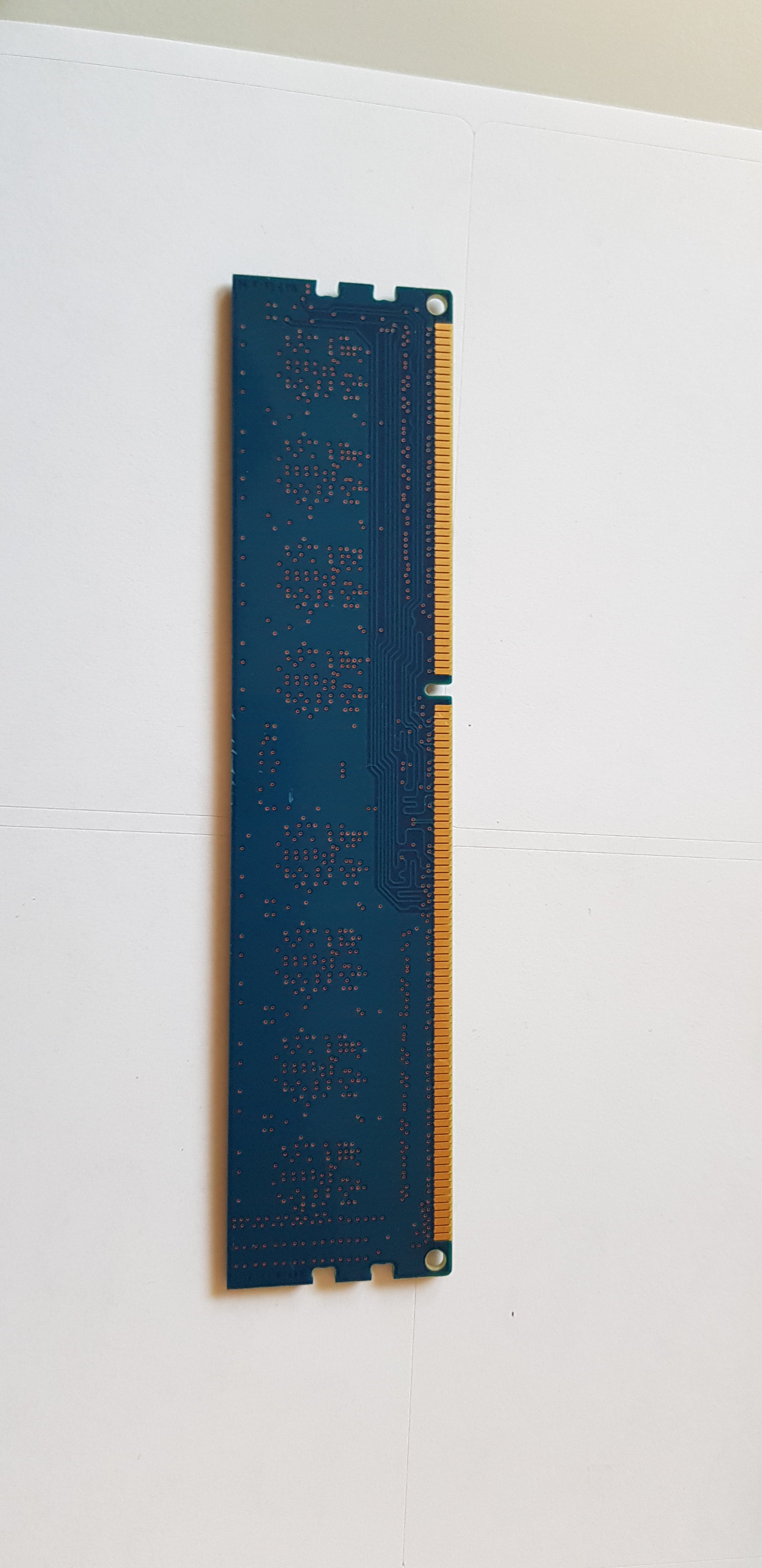 Nanya 2GB 1Rx8 PC3-10600U DDR3  240Pin DIMM Memory Module (NT2GC64B88G0NF-CG)