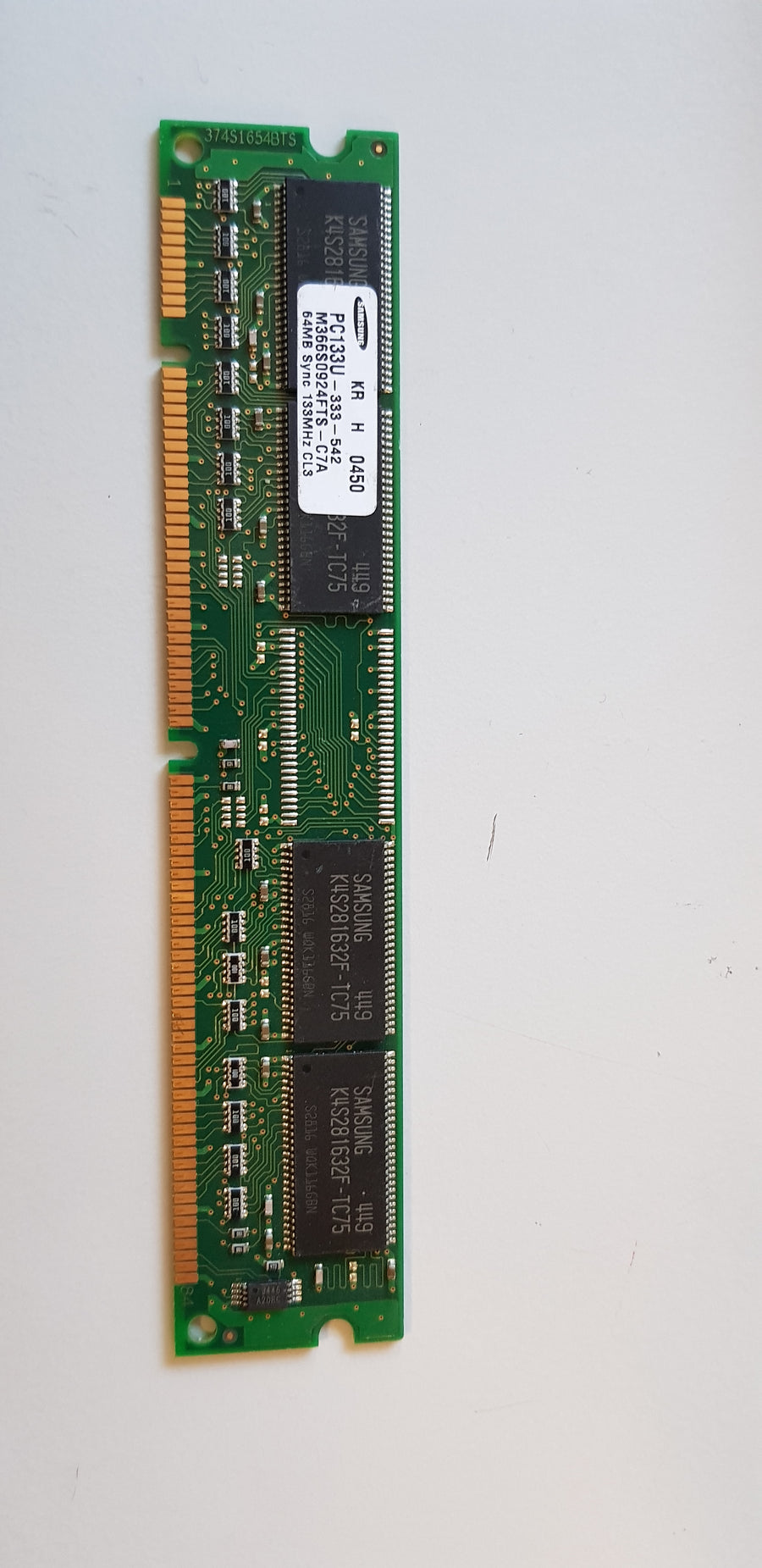 Samsung 64MB 168pin PC133U nonECC CL3 SDRAM DIMM Memory Module M366S0924FTS-C7A