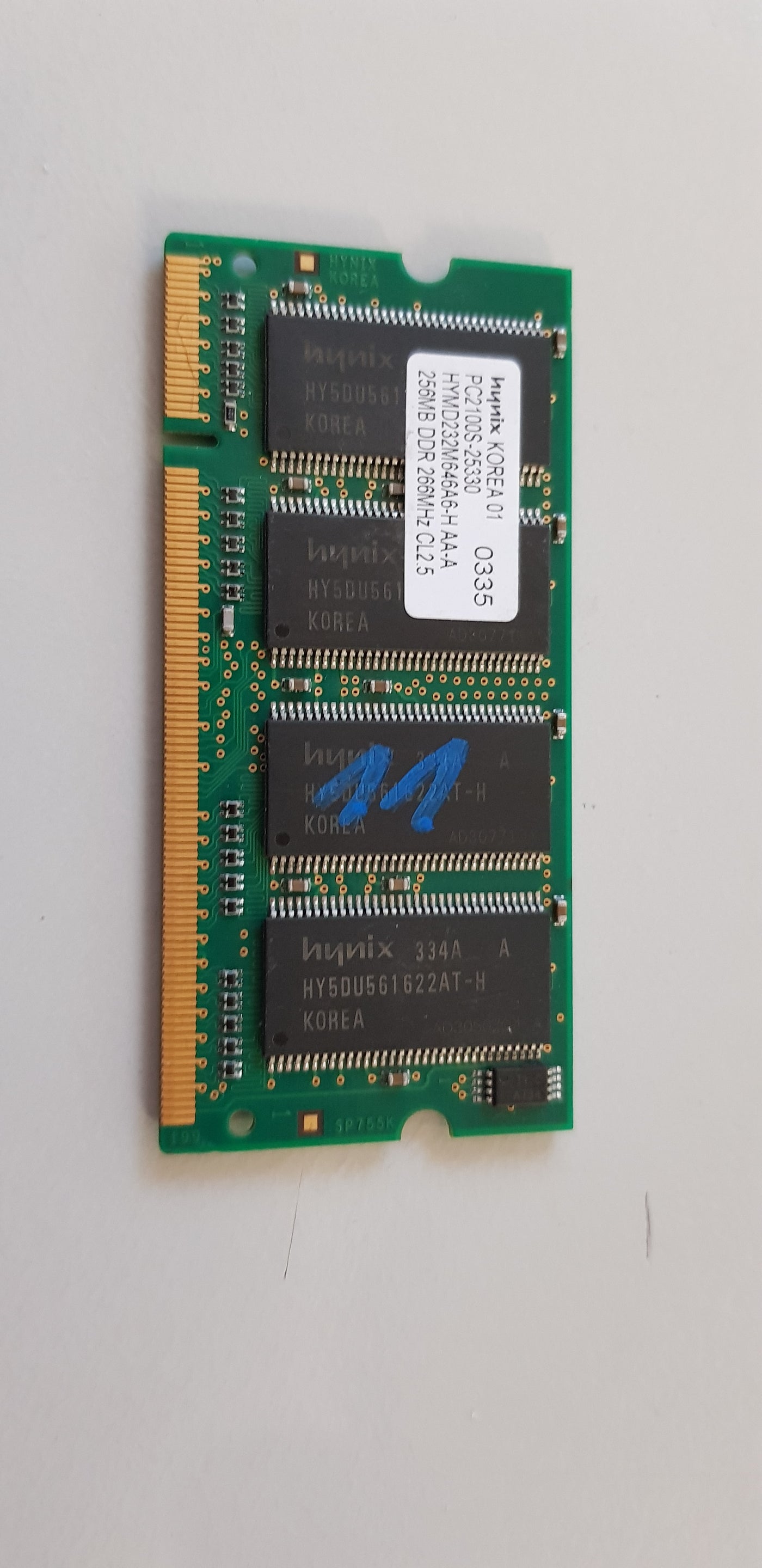 Hynix 256MB DDR 266MHz CL2.5 PC2100  200p SODIMM ( HYMD232M646A6-H)