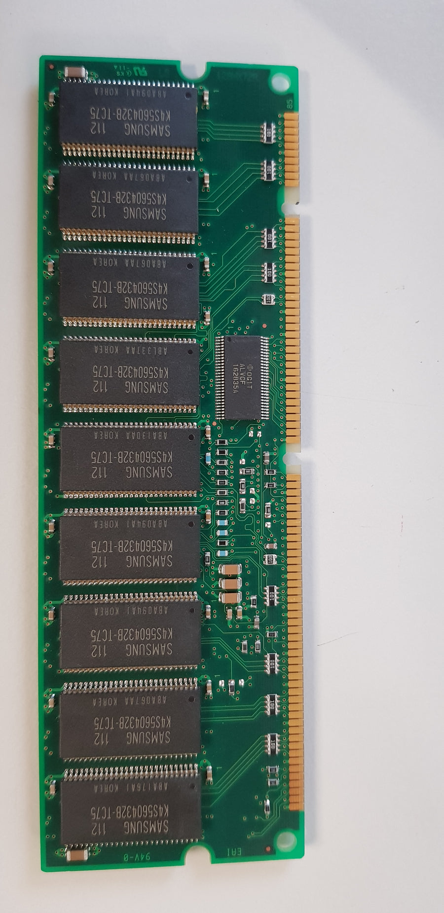SAMSUNG 1GB PC133 ECC REG CL3 DIMM MEMORY MODULE ( M390S2858BT1-C75 Samsung )