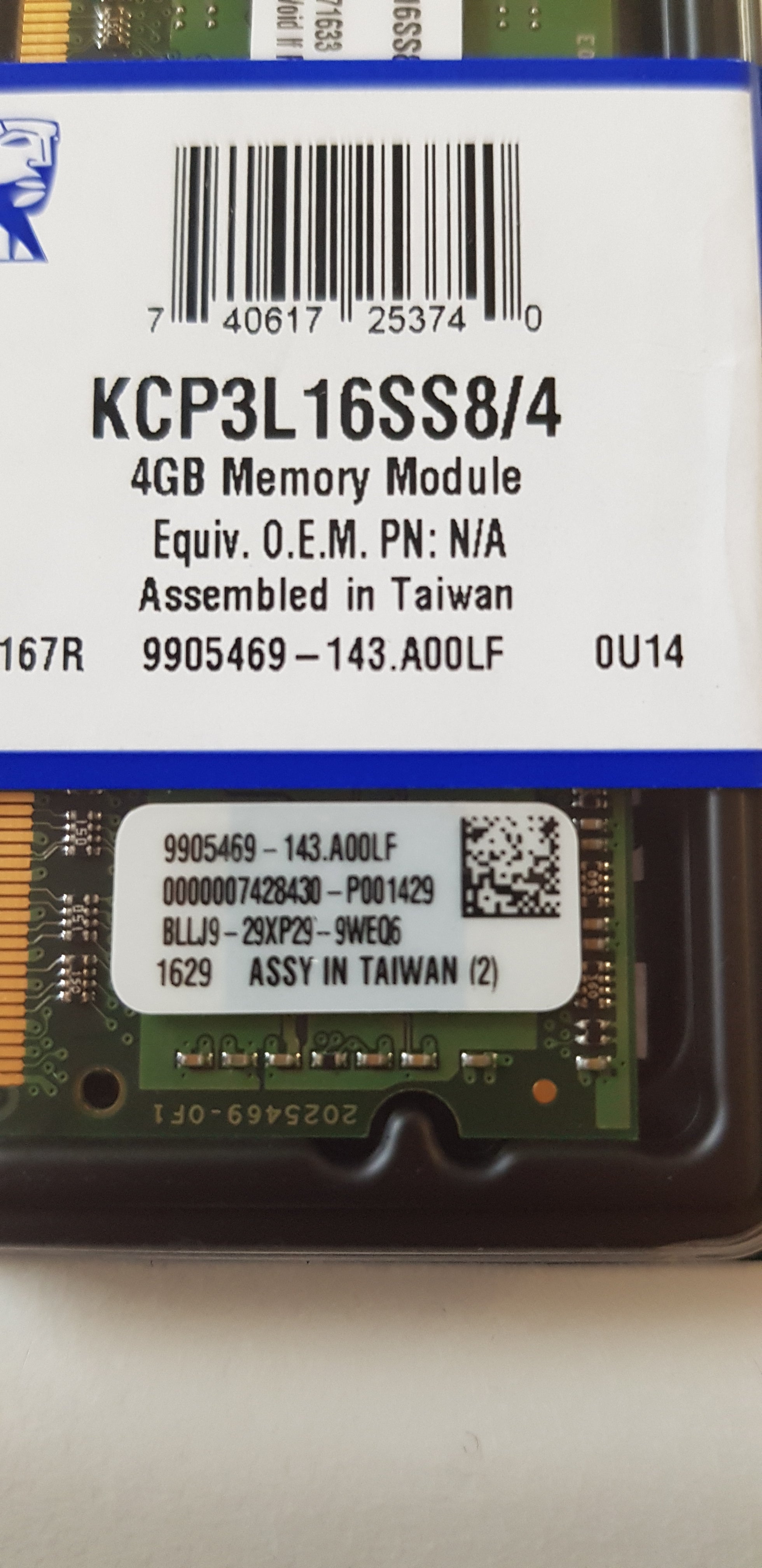 Kingston 4GB PC3-12800 DDR3-1600MHz non-ECC Unbuffered CL11 204-Pin SoDimm 1.35V Low Voltage Single Rank Memory Module KIT (KCP3L16SS8/4)