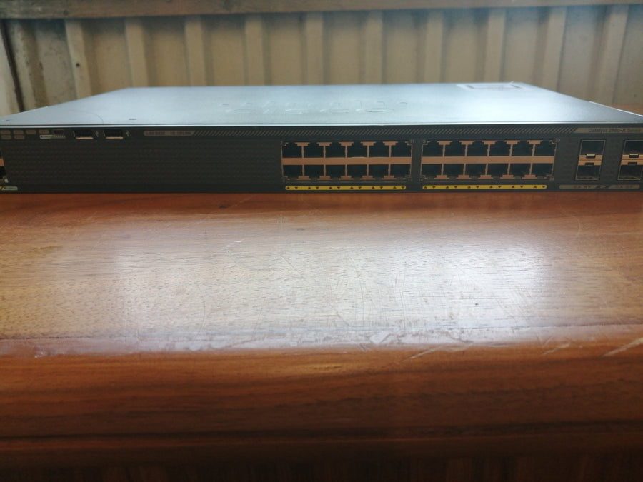 CISCO CATALYST 24 PORT ETHERNET SWITCH MANAGED ( WS-C2960X-24TS-L USED )
