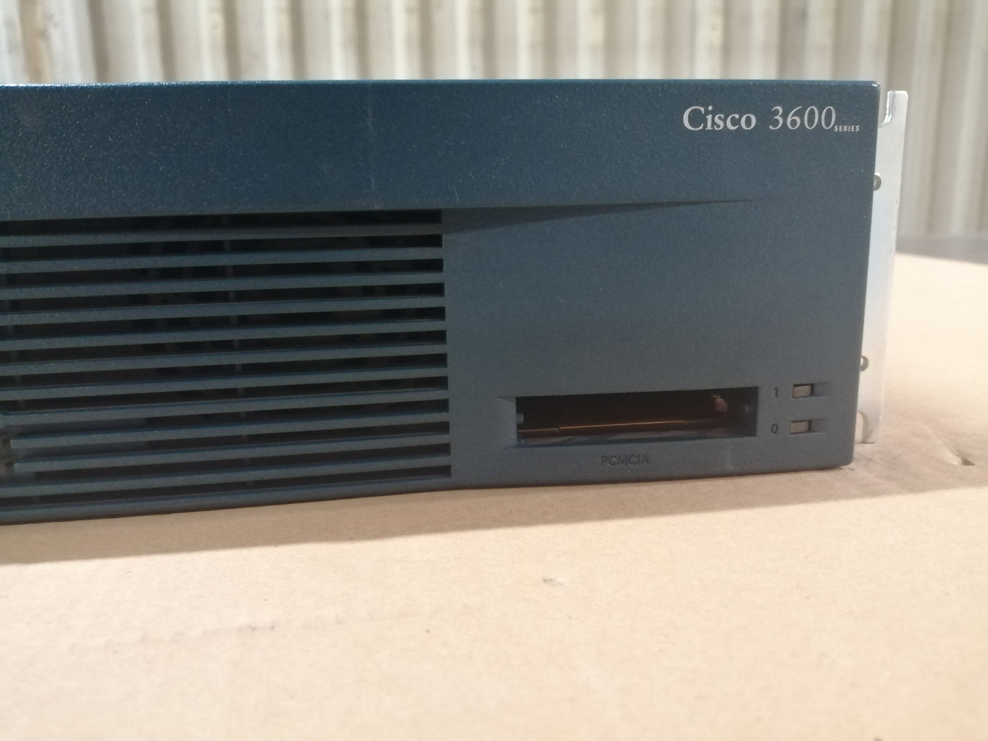 CISCO 3600 SERIES ROUTER ( MN  3640A PN 47-15493-01 USED )