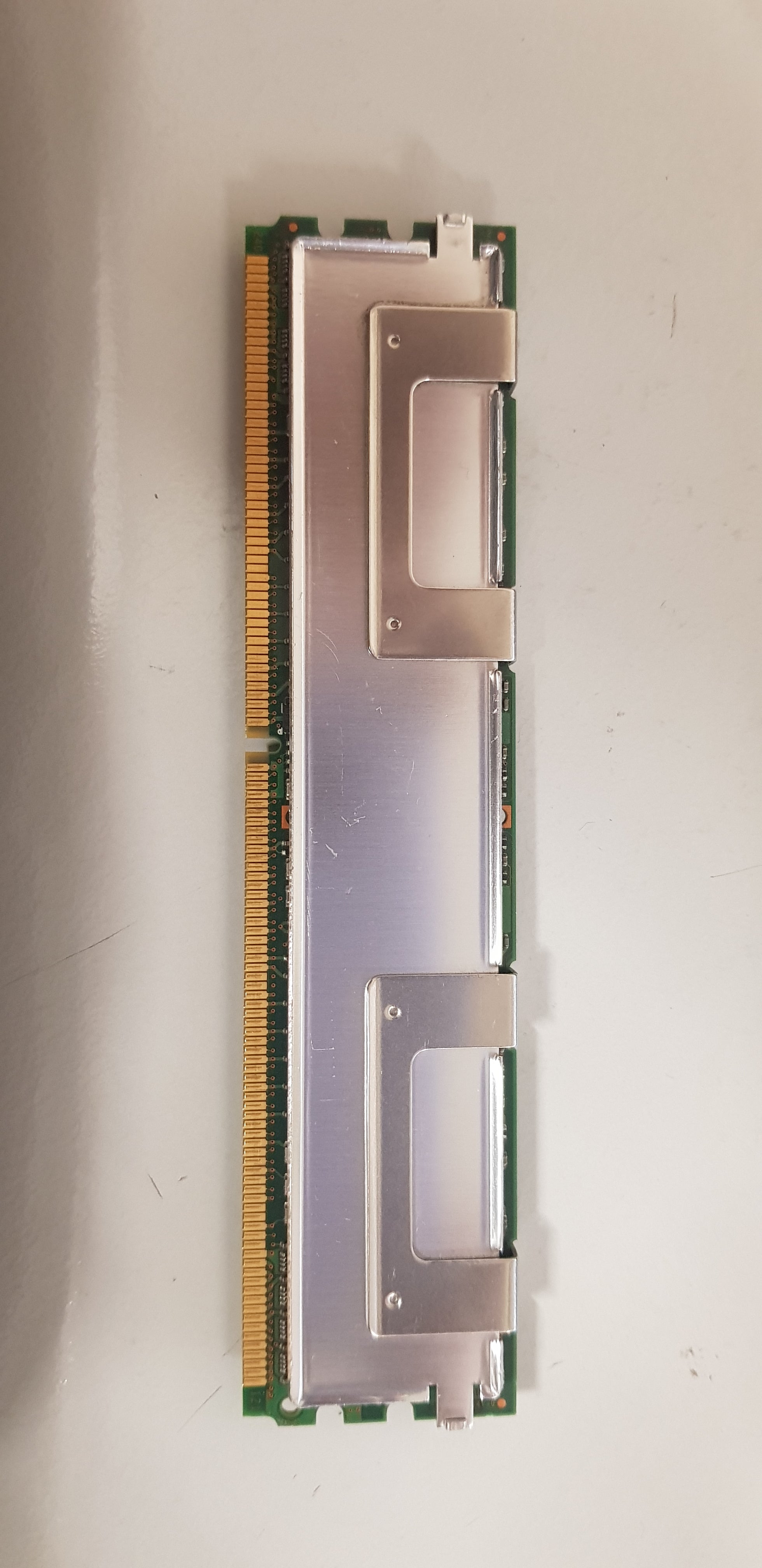 Qimonda 2GB PC2-5300 DDR2-667MHz ECC Fully Buffered CL5 240-Pin DIMM Dual Rank Memory Module( HYS72T256421EFA-3S-C2 )