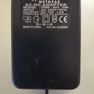 NETGEAR AC/DC ADAPTER PWR-002-008 240V IN 12V 1.2 A OUT ( AD-121200DK USED )