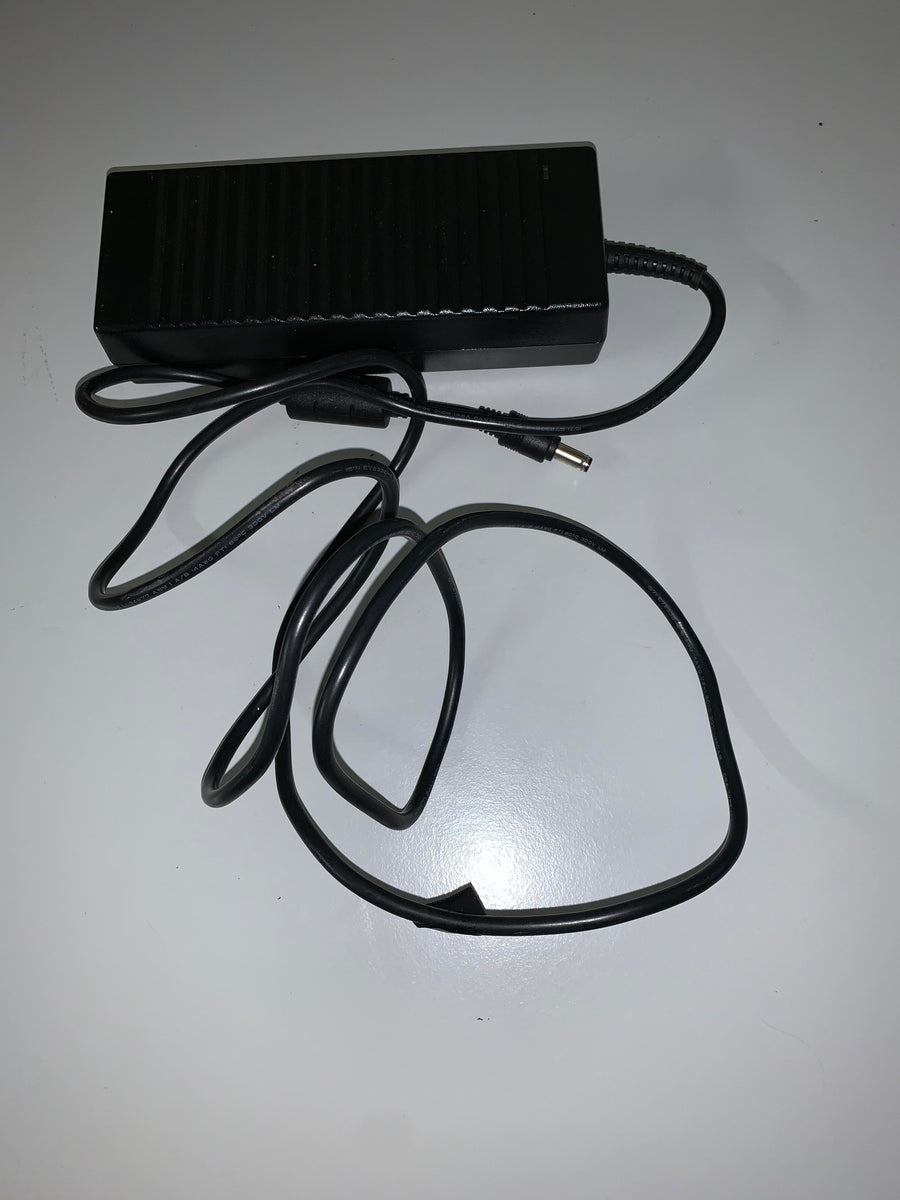 Genuine HP Laptop 120W 6.5A 18.5V AC Adapter (393945-001 PPP016L USED)