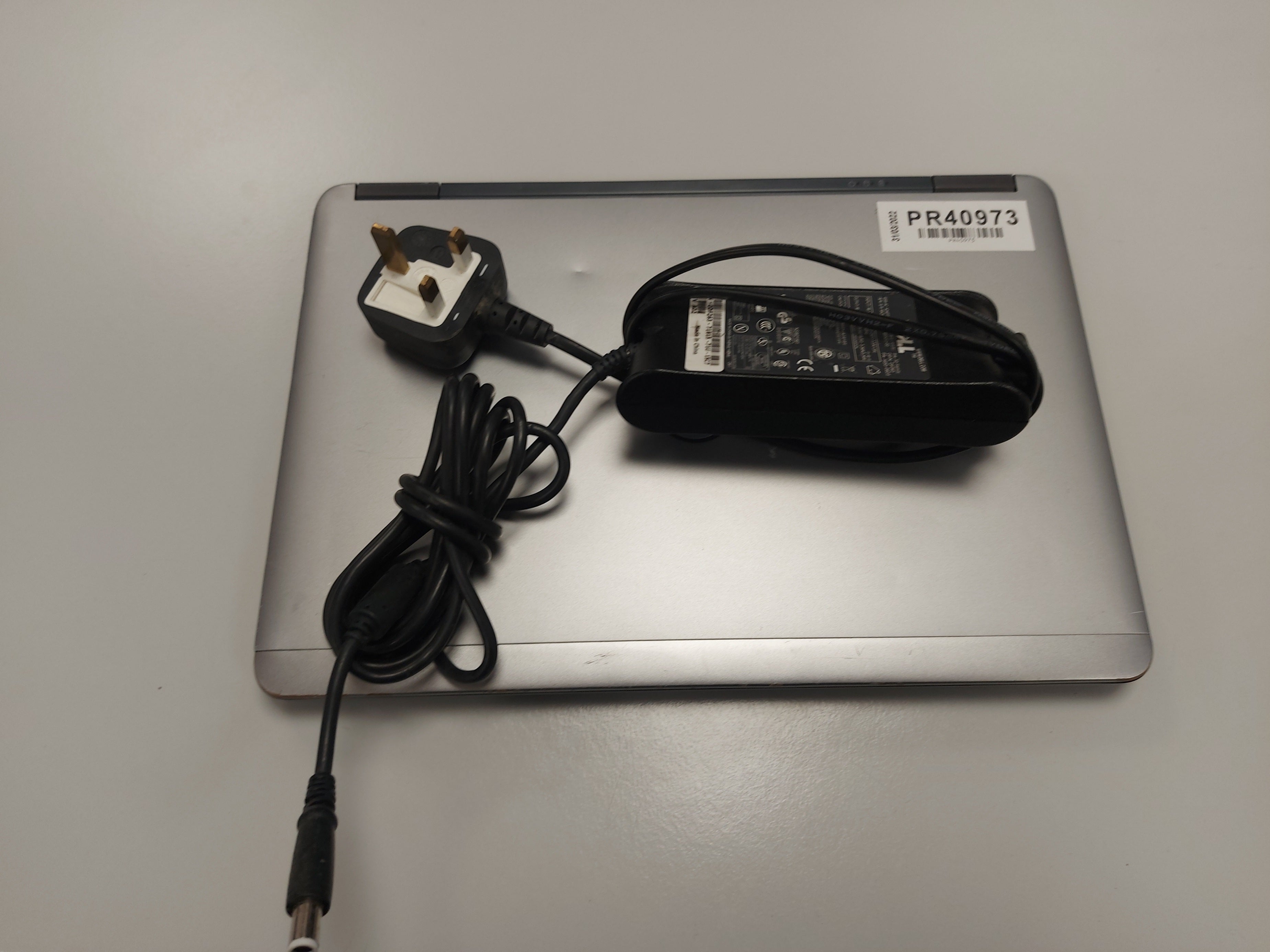 Dell Latitude E7240 12.5" 250GB HDD i5 4GB RAM Laptop ( NFG6J A01 E7240 ) USED