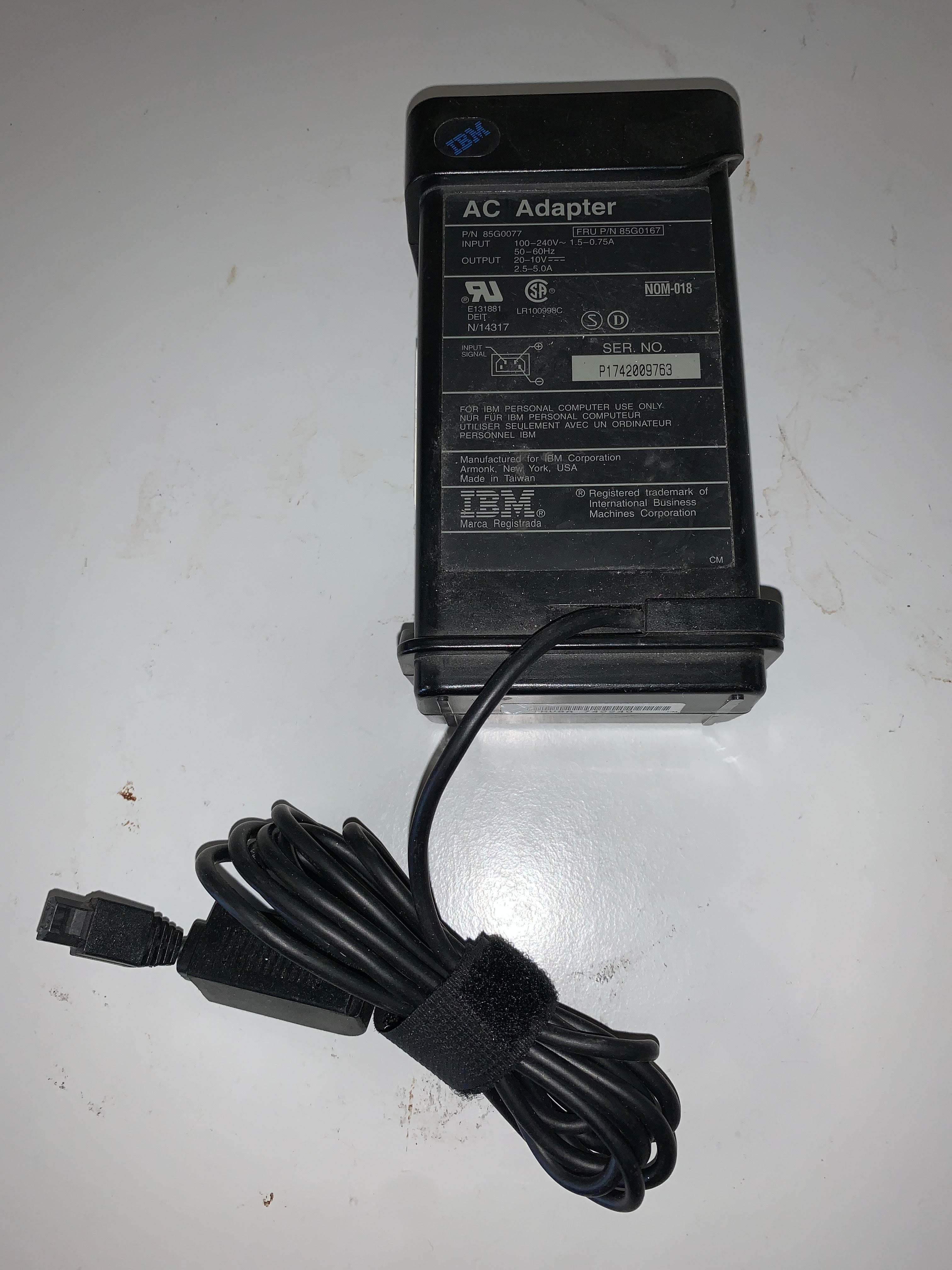 IBM AC Adapter 20-10V 2.5-5.0A (85G0167 85G0077 USED)