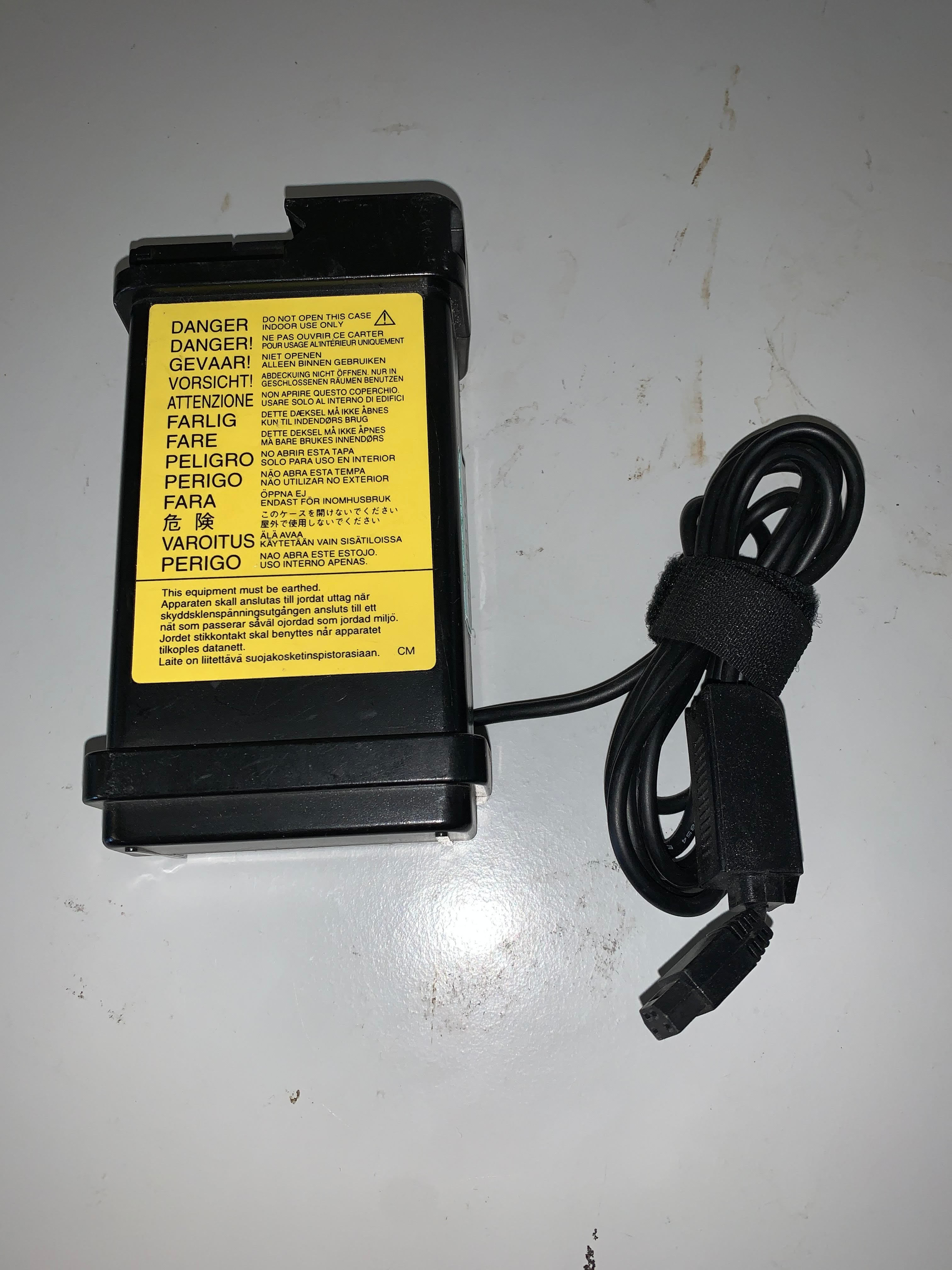 IBM AC Adapter 20-10V 2.5-5.0A (85G0167 85G0077 USED)