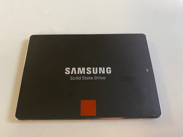 SAMSUNG SSD 128GB 850 PRO SATA      ( MZ-7KE128   Ref )